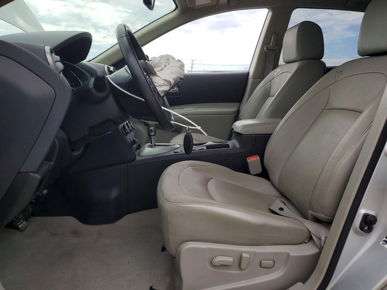 2013 Nissan Rogue S Silver vin: JN8AS5MT1DW528816