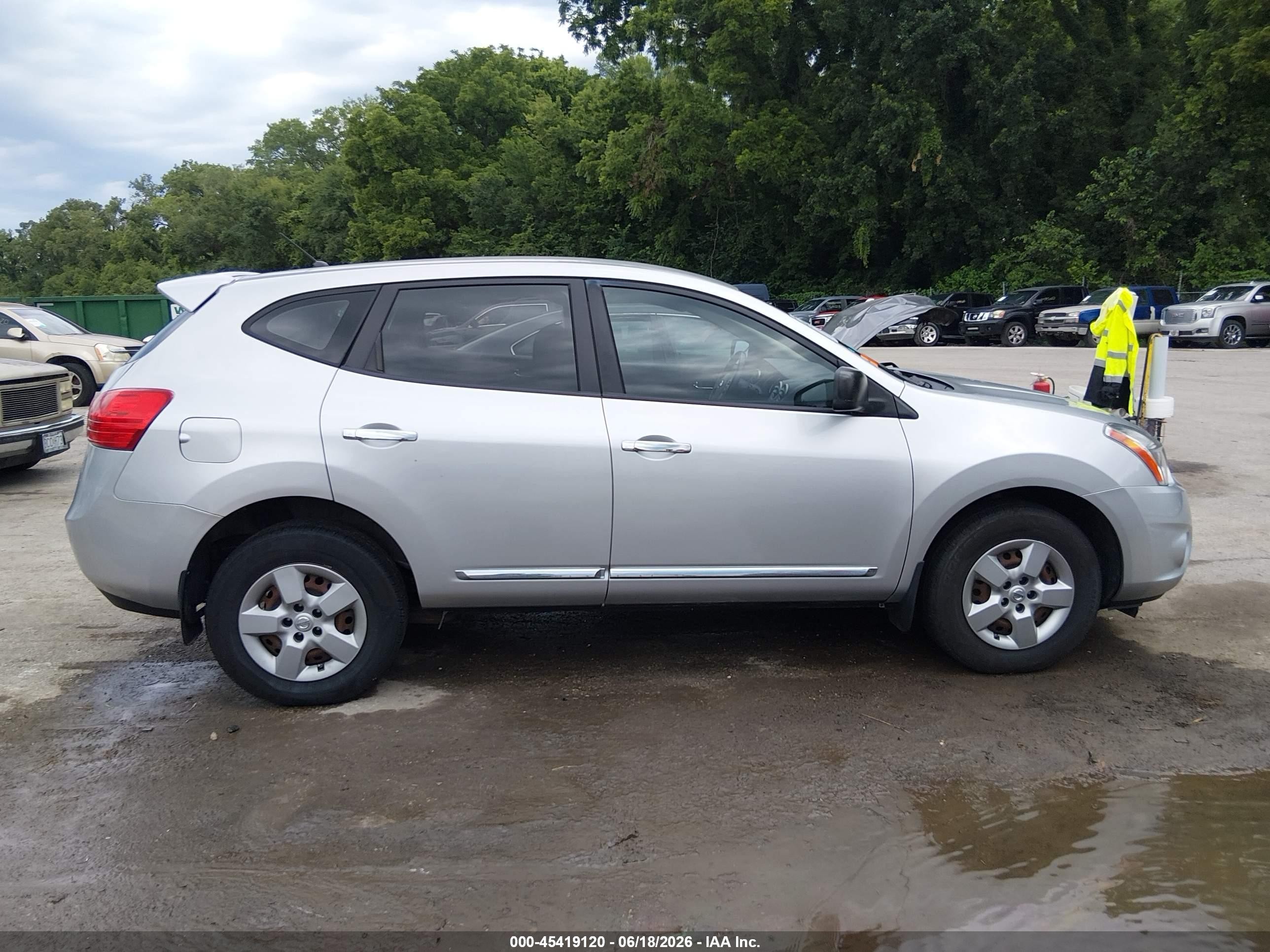 2013 Nissan Rogue S Silver vin: JN8AS5MT1DW550542