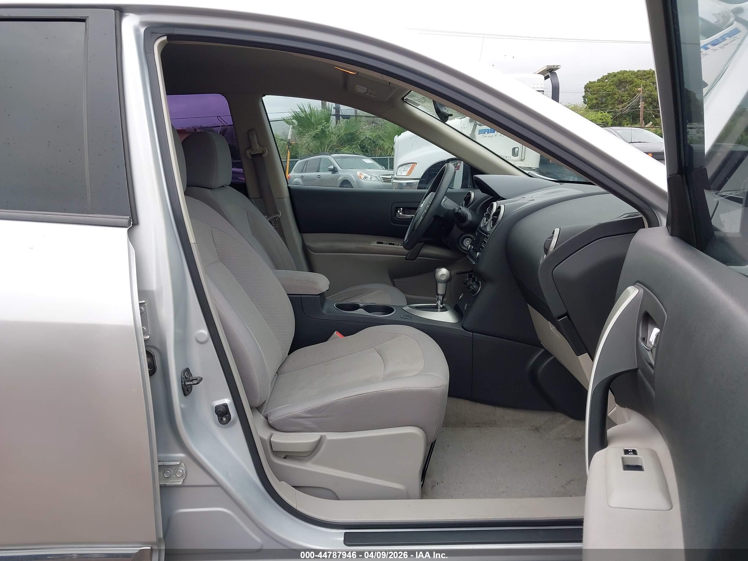 2014 Nissan Rogue Select S Gray vin: JN8AS5MT1EW100178
