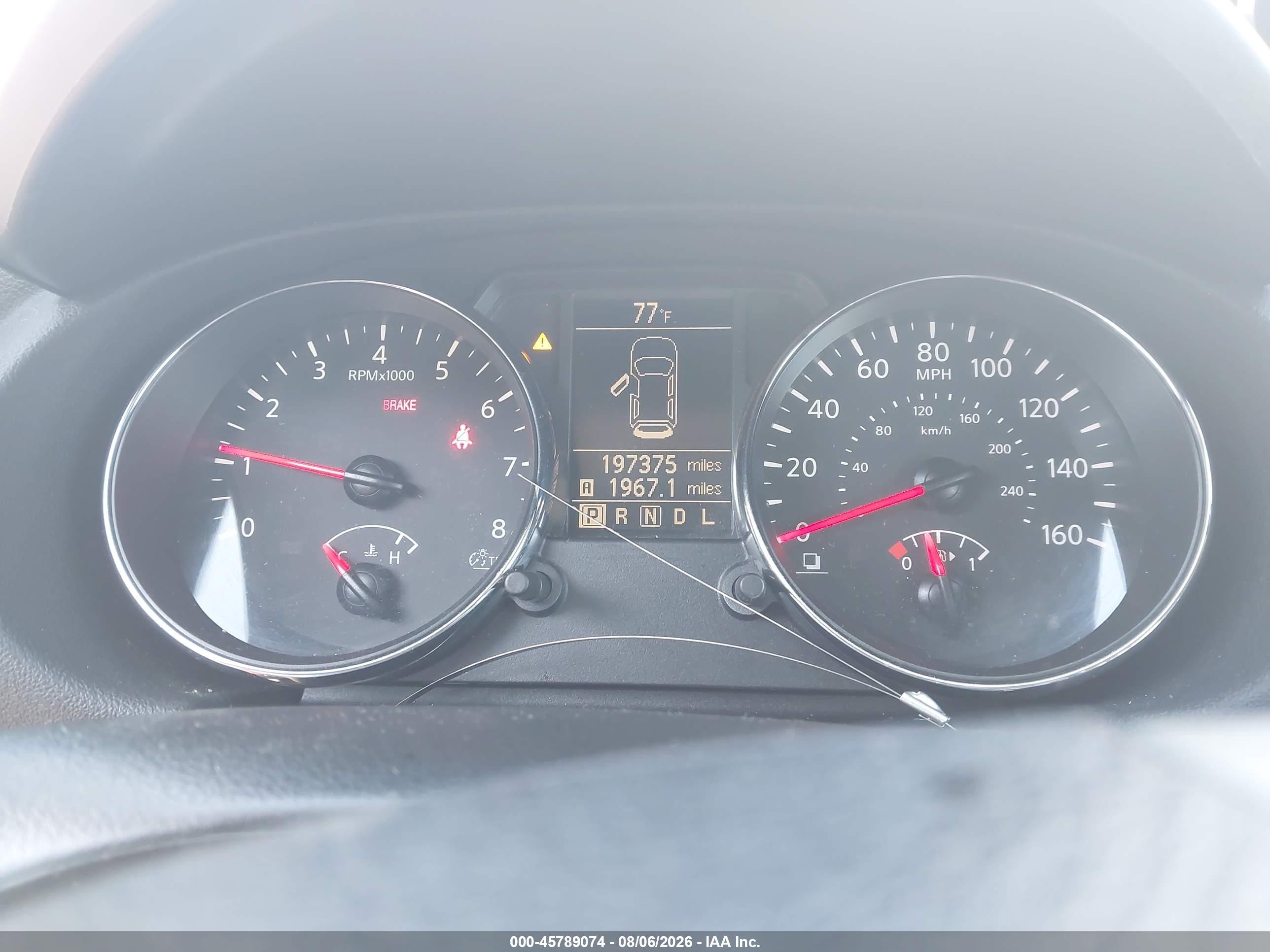 2014 Nissan Rogue Select S Белый vin: JN8AS5MT1EW600681