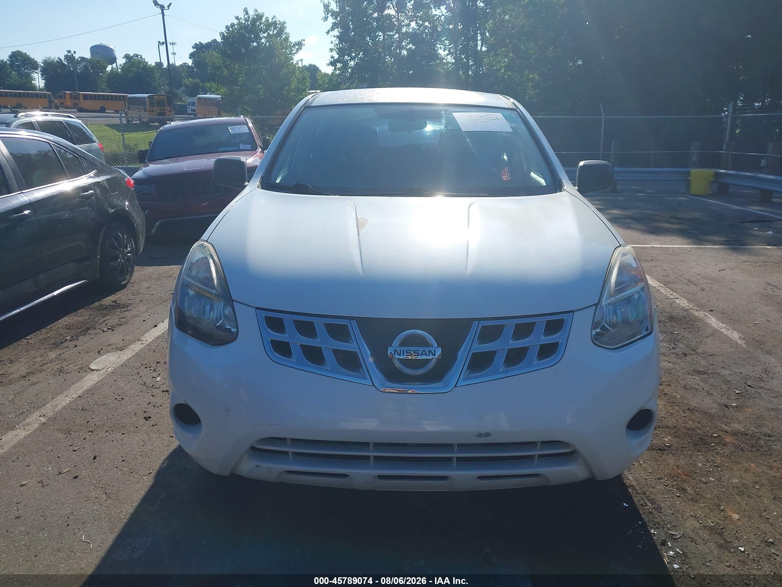 2014 Nissan Rogue Select S Белый vin: JN8AS5MT1EW600681