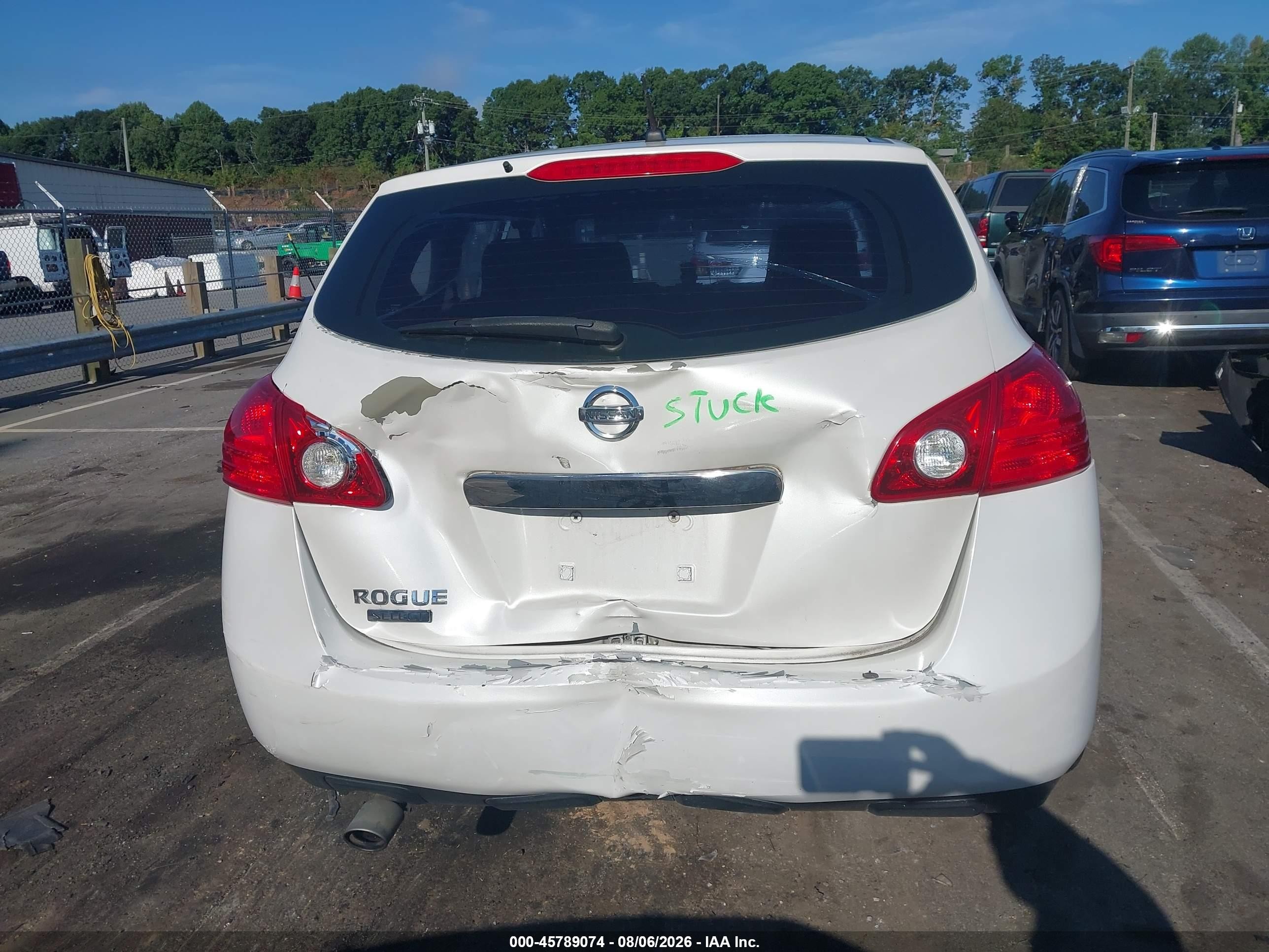 2014 Nissan Rogue Select S Белый vin: JN8AS5MT1EW600681
