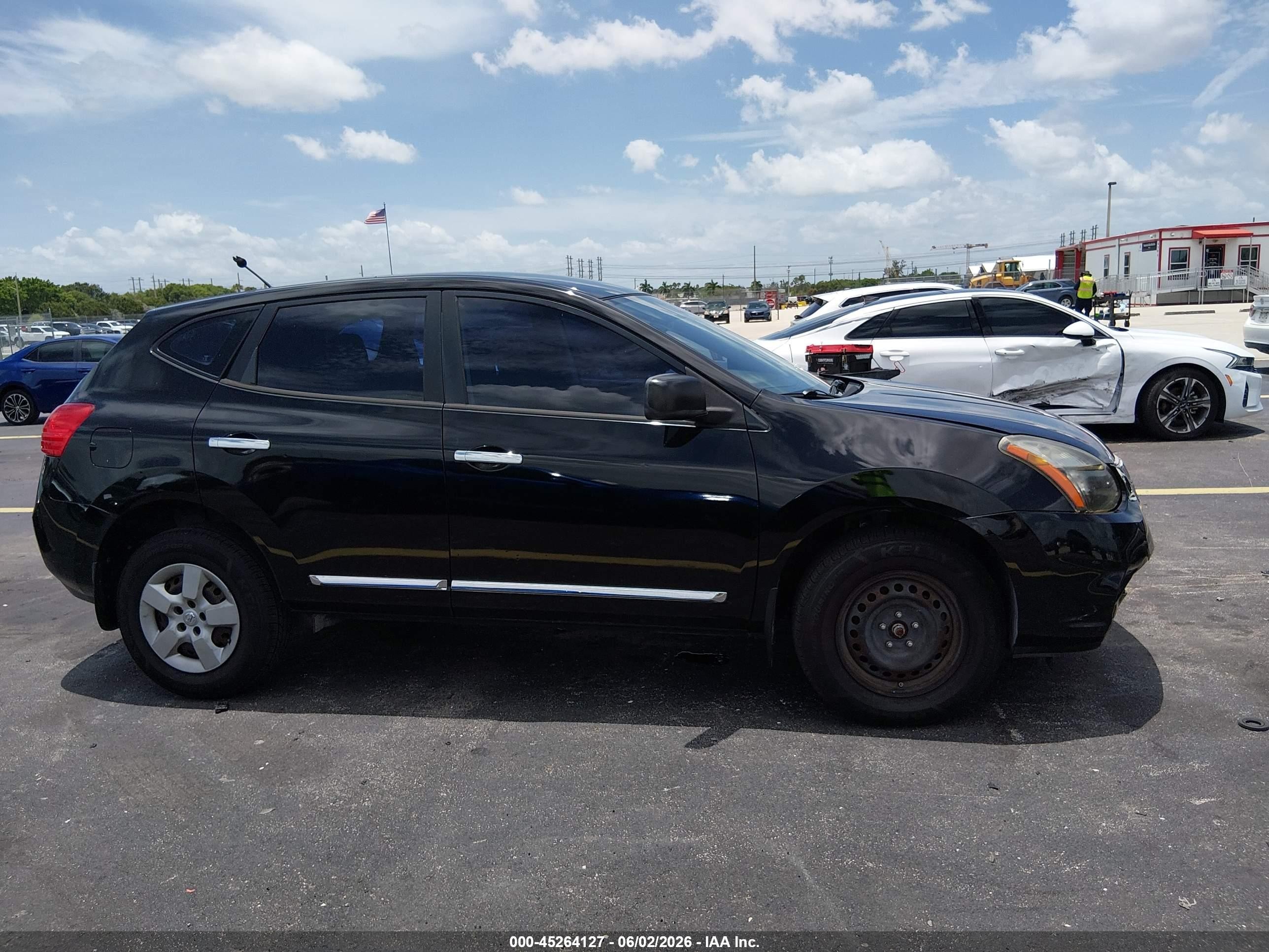 2014 Nissan Rogue Select S Black vin: JN8AS5MT1EW601037