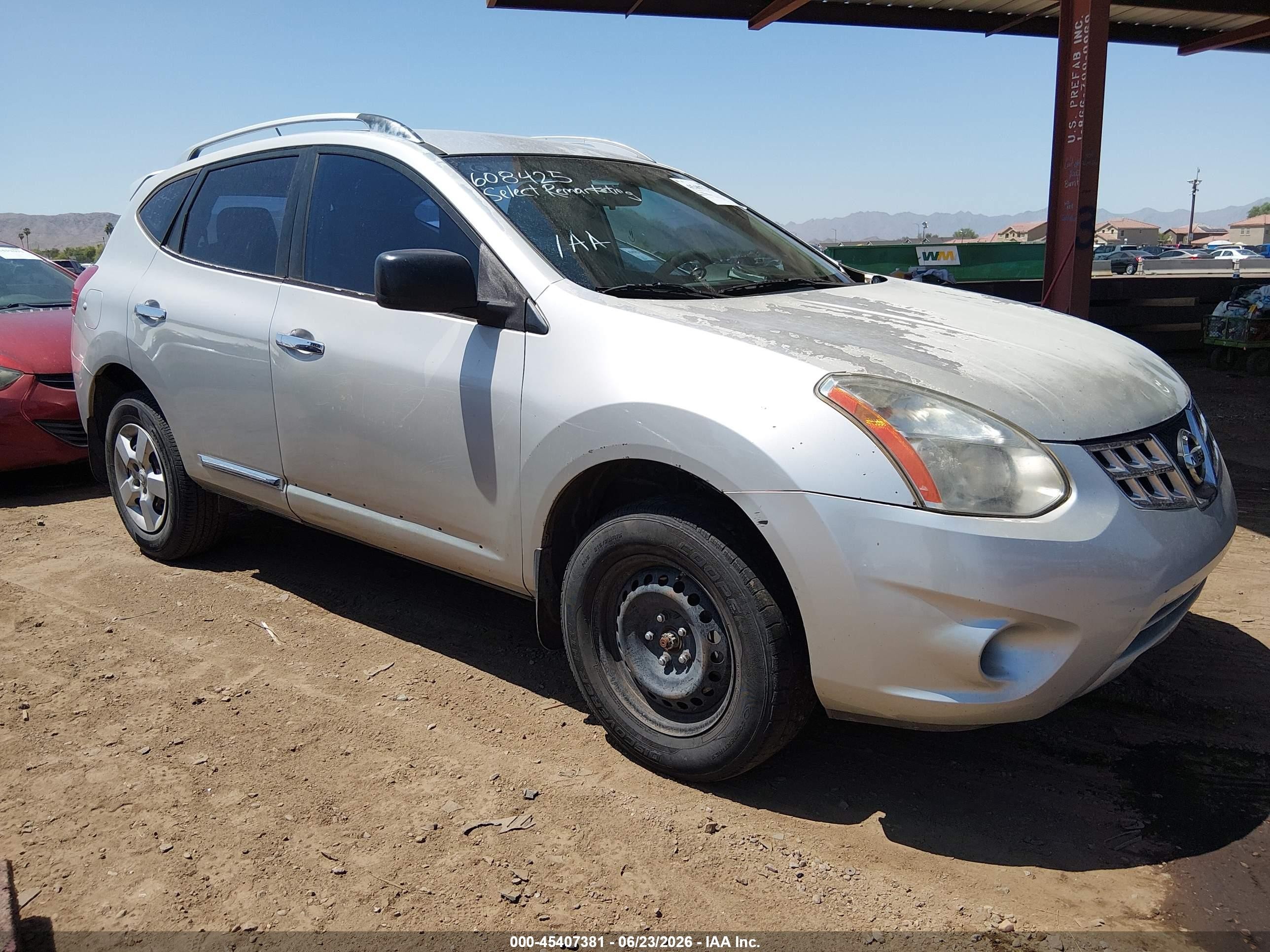 2014 Nissan Rogue Select S Silver vin: JN8AS5MT1EW608425