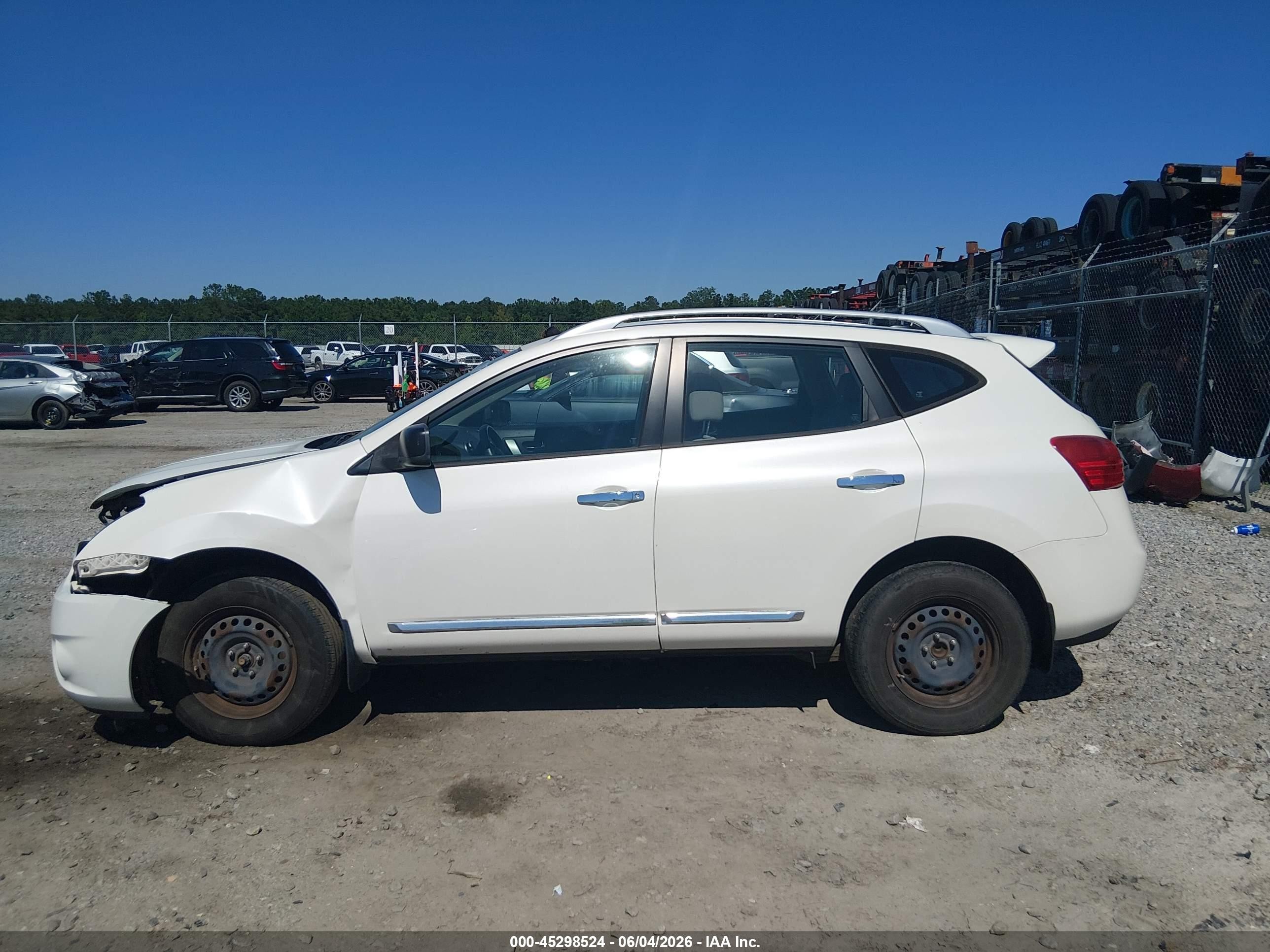2014 Nissan Rogue Select S White vin: JN8AS5MT1EW618470