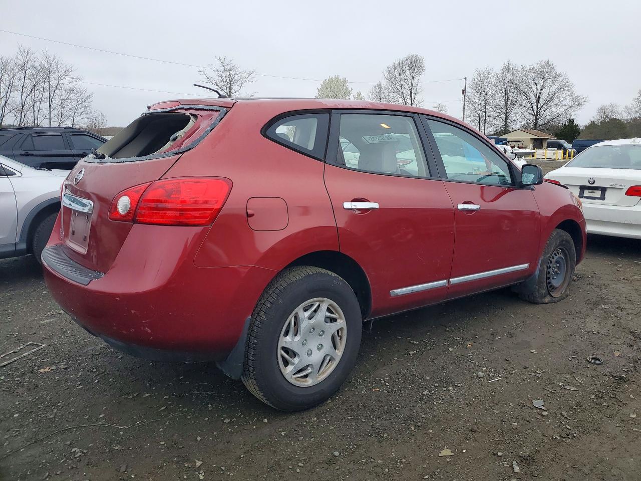 2015 Nissan Rogue Select S Red vin: JN8AS5MT1FW152802