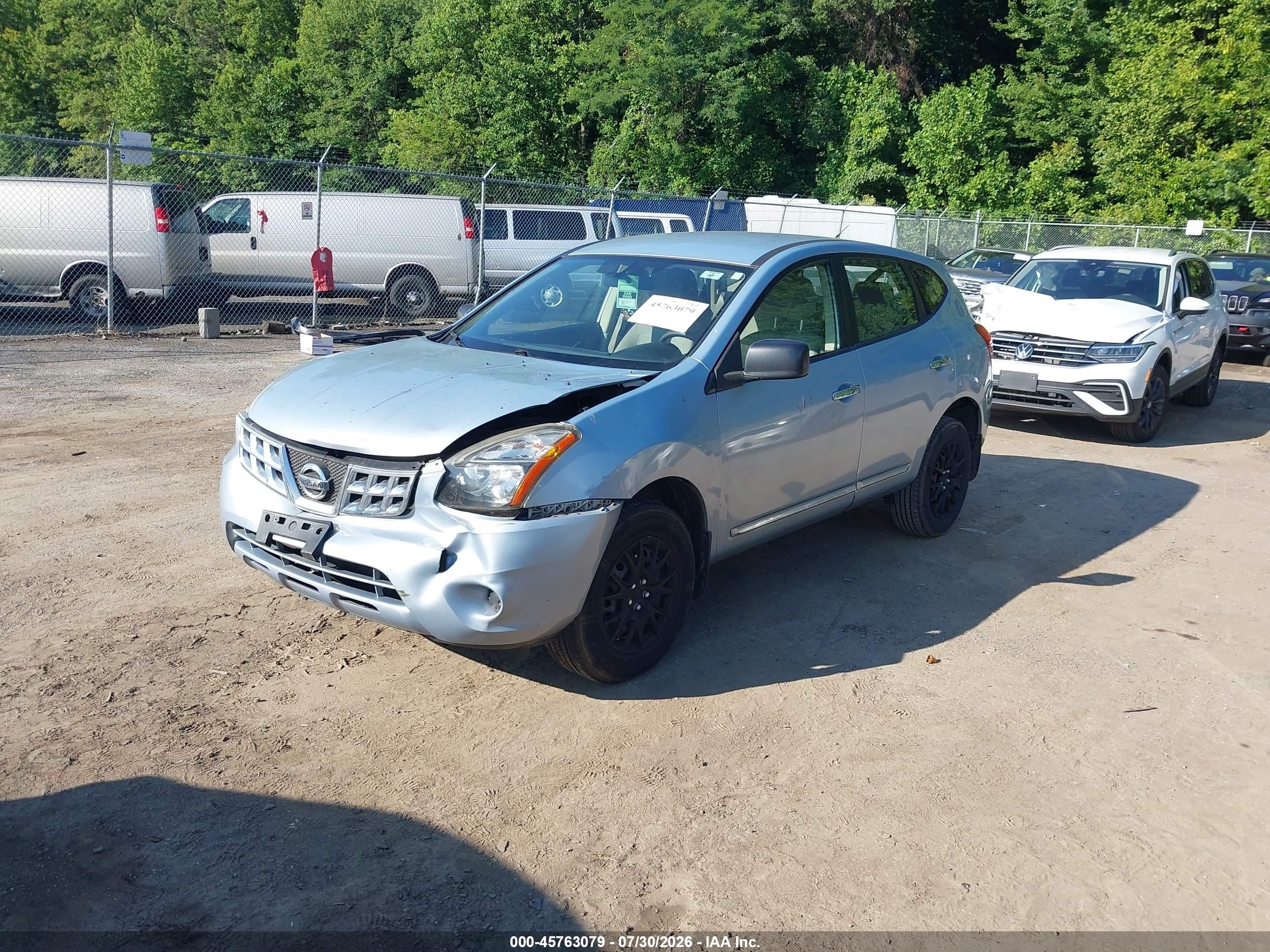 2015 Nissan Rogue Select S Silver vin: JN8AS5MT1FW158342