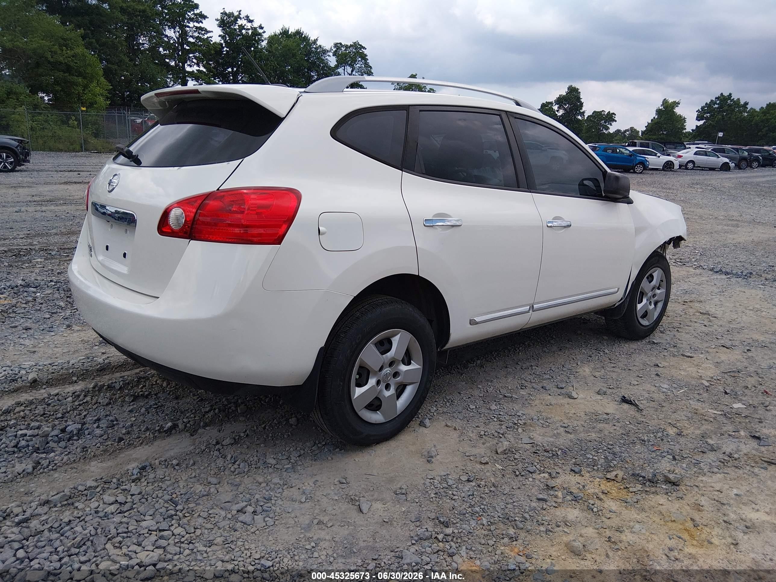 2015 Nissan Rogue Select S Белый vin: JN8AS5MT1FW160382