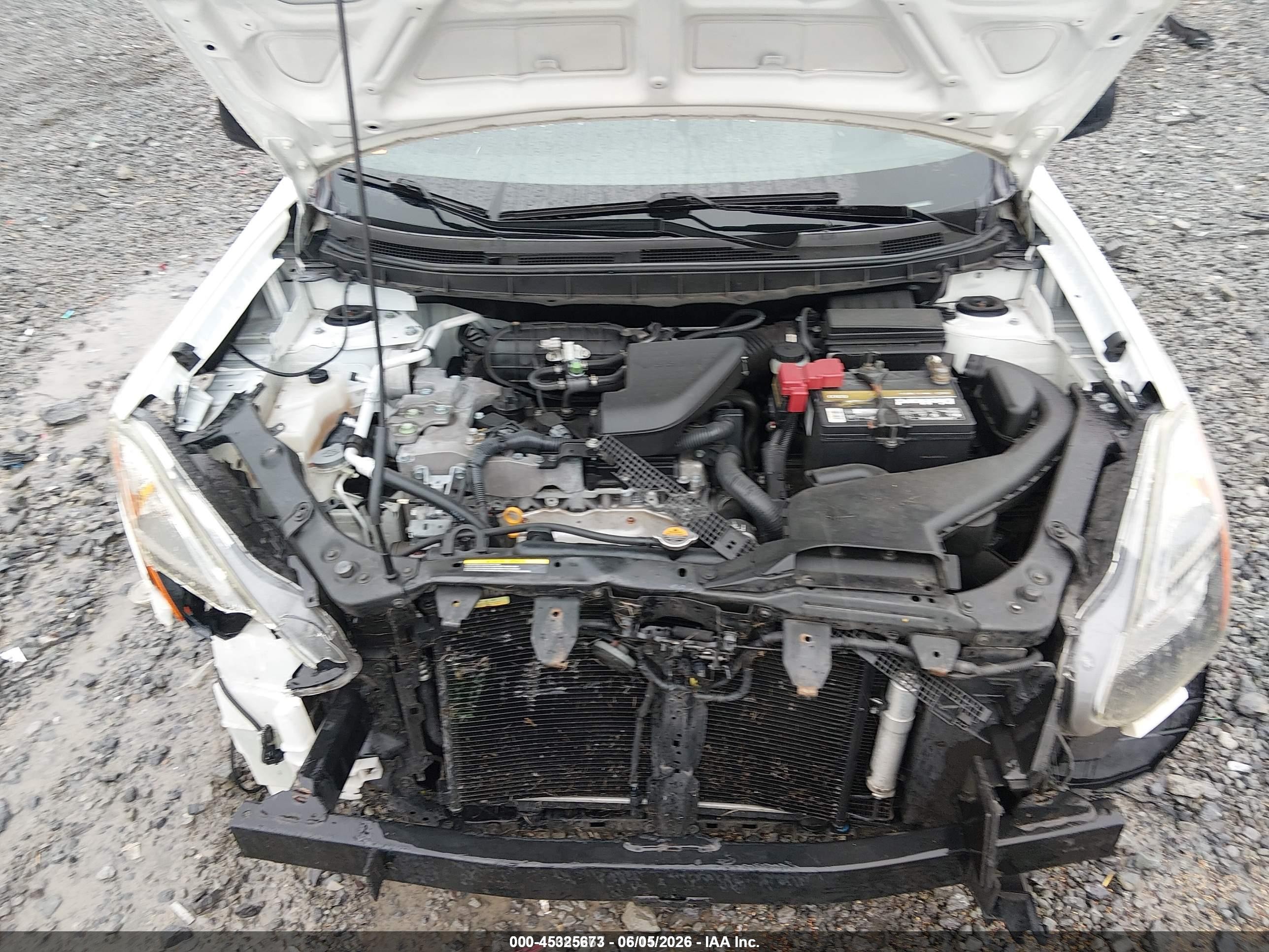 2015 Nissan Rogue Select S Белый vin: JN8AS5MT1FW160382