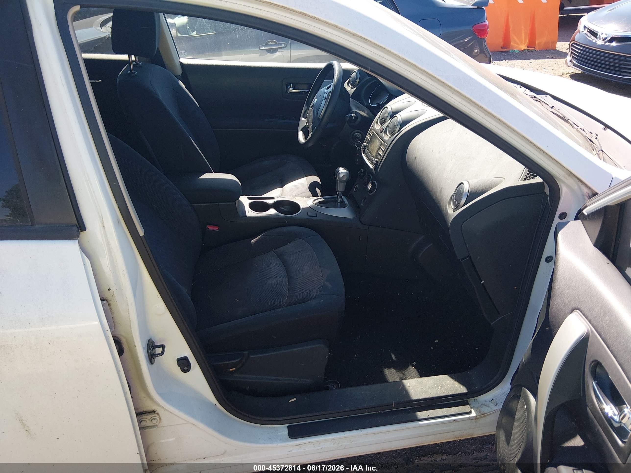 2015 Nissan Rogue Select S Белый vin: JN8AS5MT1FW160723