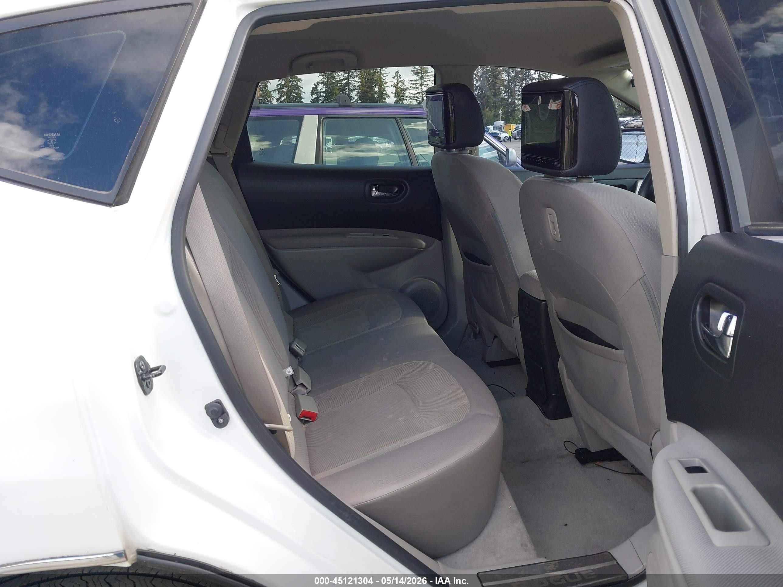 2015 Nissan Rogue Select S Белый vin: JN8AS5MT1FW651602