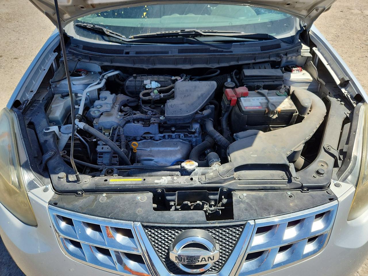 2015 Nissan Rogue Select S Silver vin: JN8AS5MT1FW653947