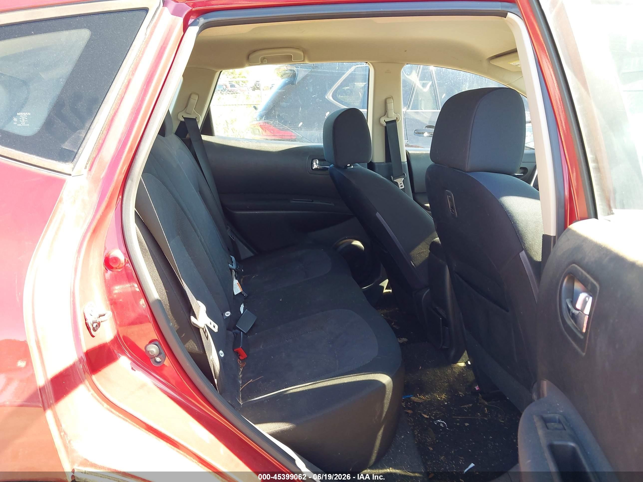 2015 Nissan Rogue Select S Red vin: JN8AS5MT1FW658131