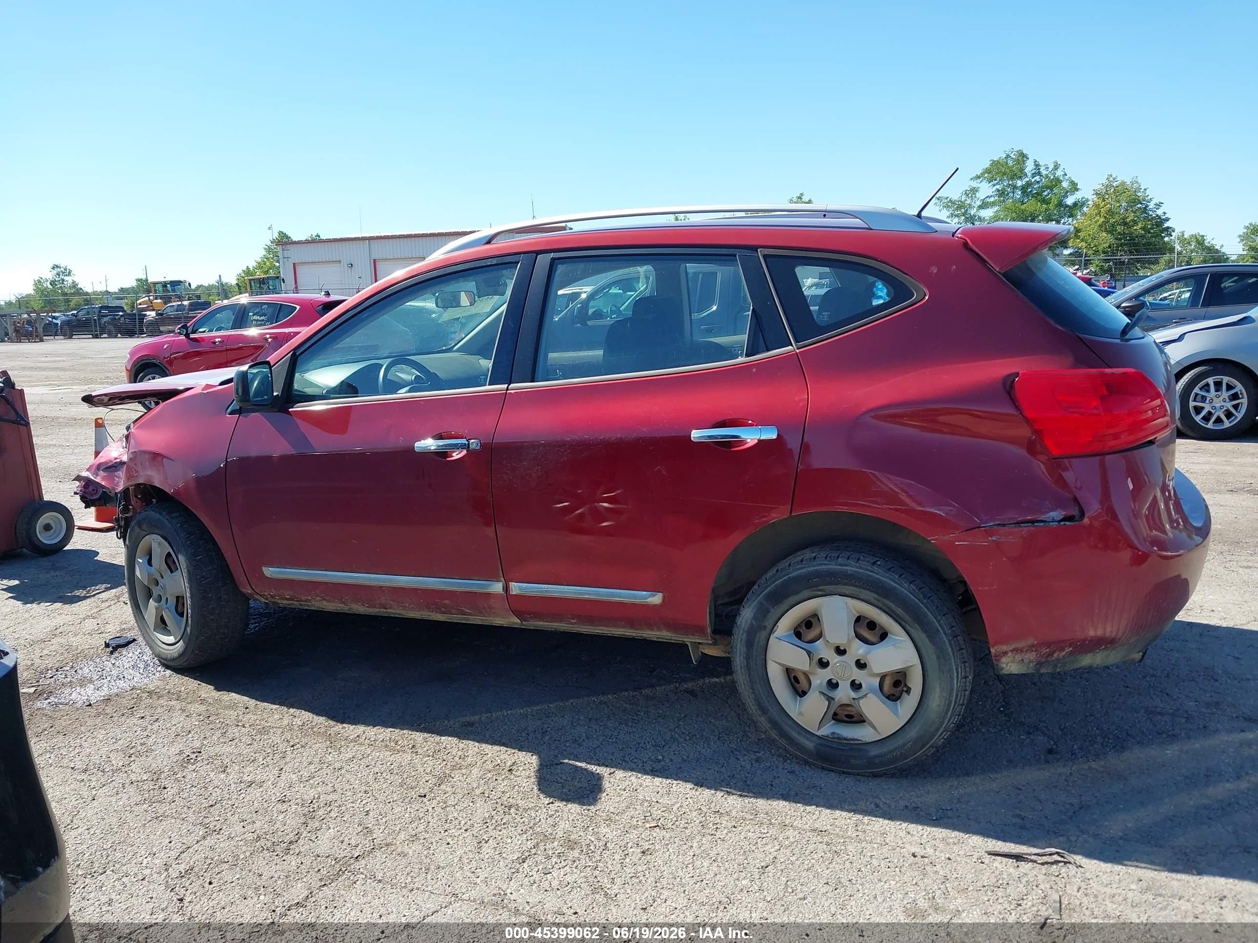 2015 Nissan Rogue Select S Red vin: JN8AS5MT1FW658131