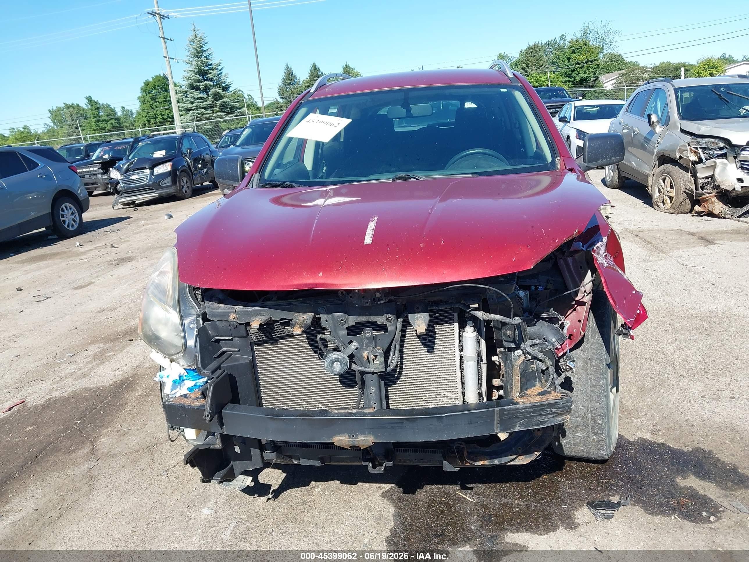 2015 Nissan Rogue Select S Red vin: JN8AS5MT1FW658131