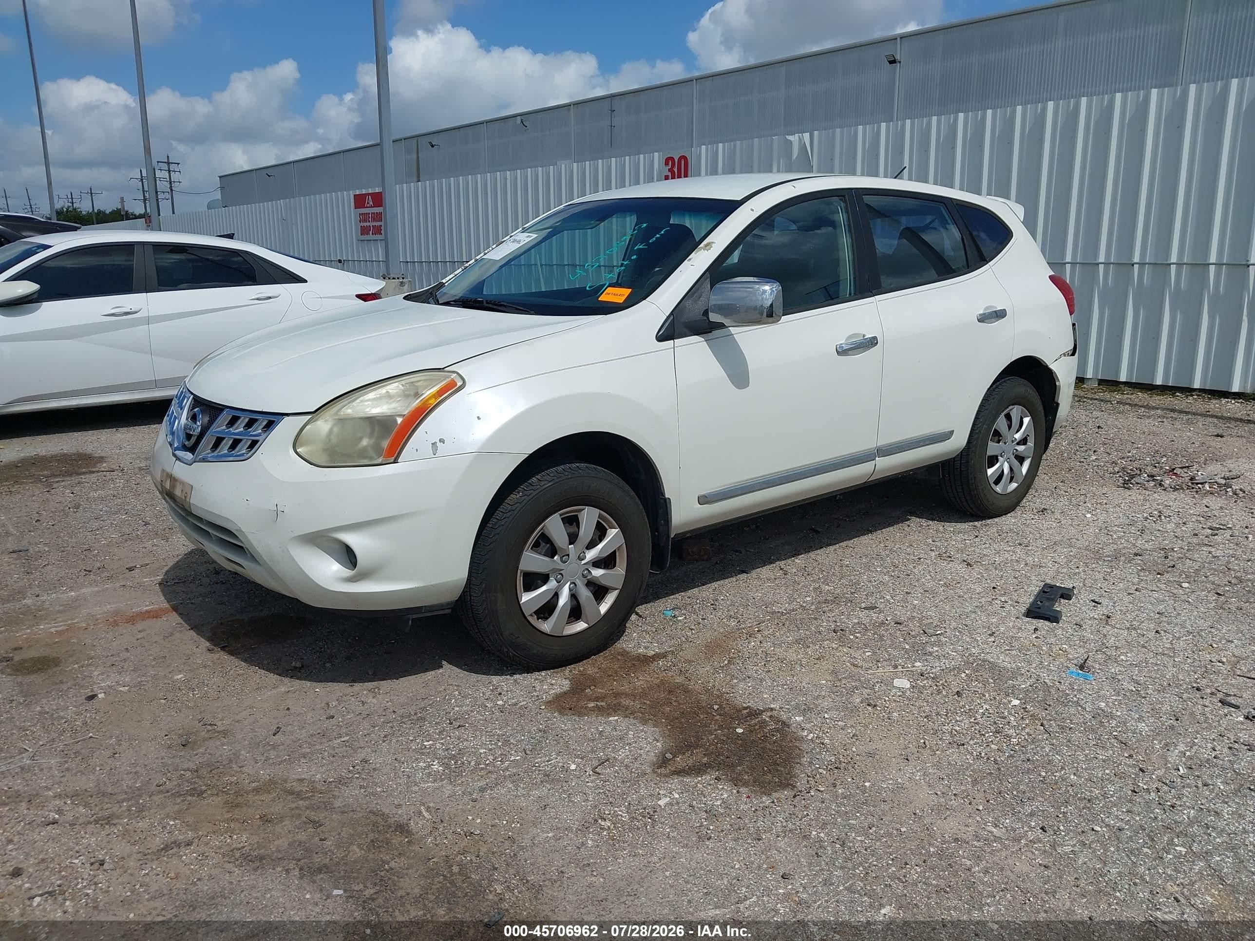 2011 Nissan Rogue S White vin: JN8AS5MT2BW153953