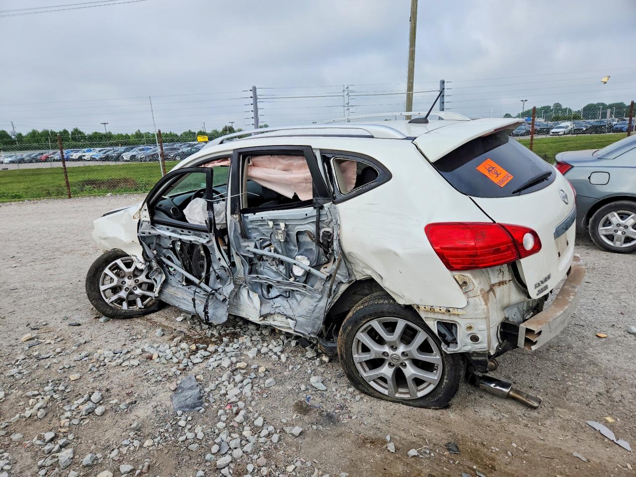 2011 Nissan Rogue S White vin: JN8AS5MT2BW176598