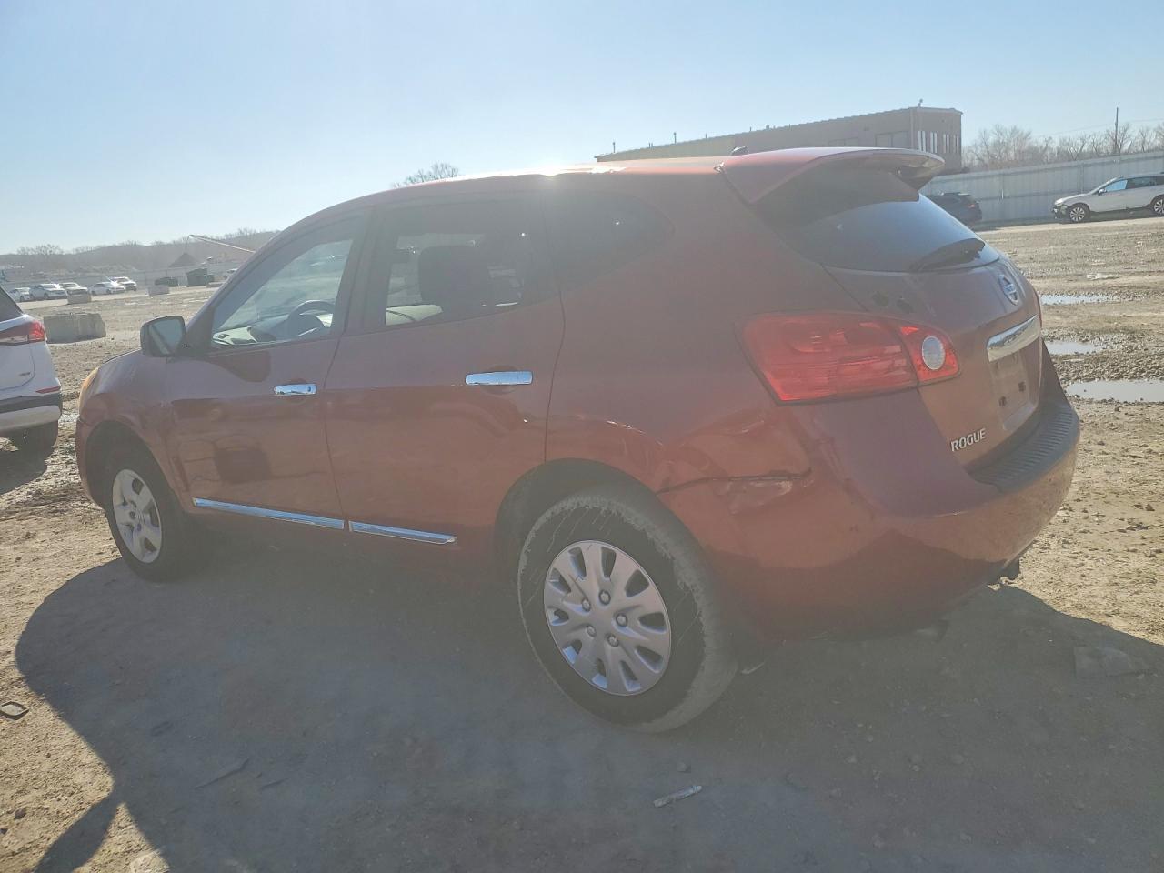 2011 Nissan Rogue S/sv/krom Red vin: JN8AS5MT2BW181199