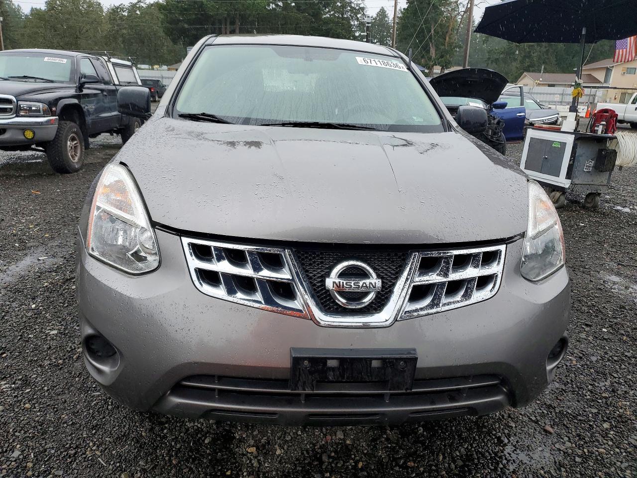 2011 Nissan Rogue S Silver vin: JN8AS5MT2BW568982