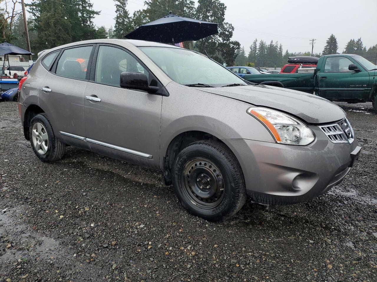 2011 Nissan Rogue S Silver vin: JN8AS5MT2BW568982