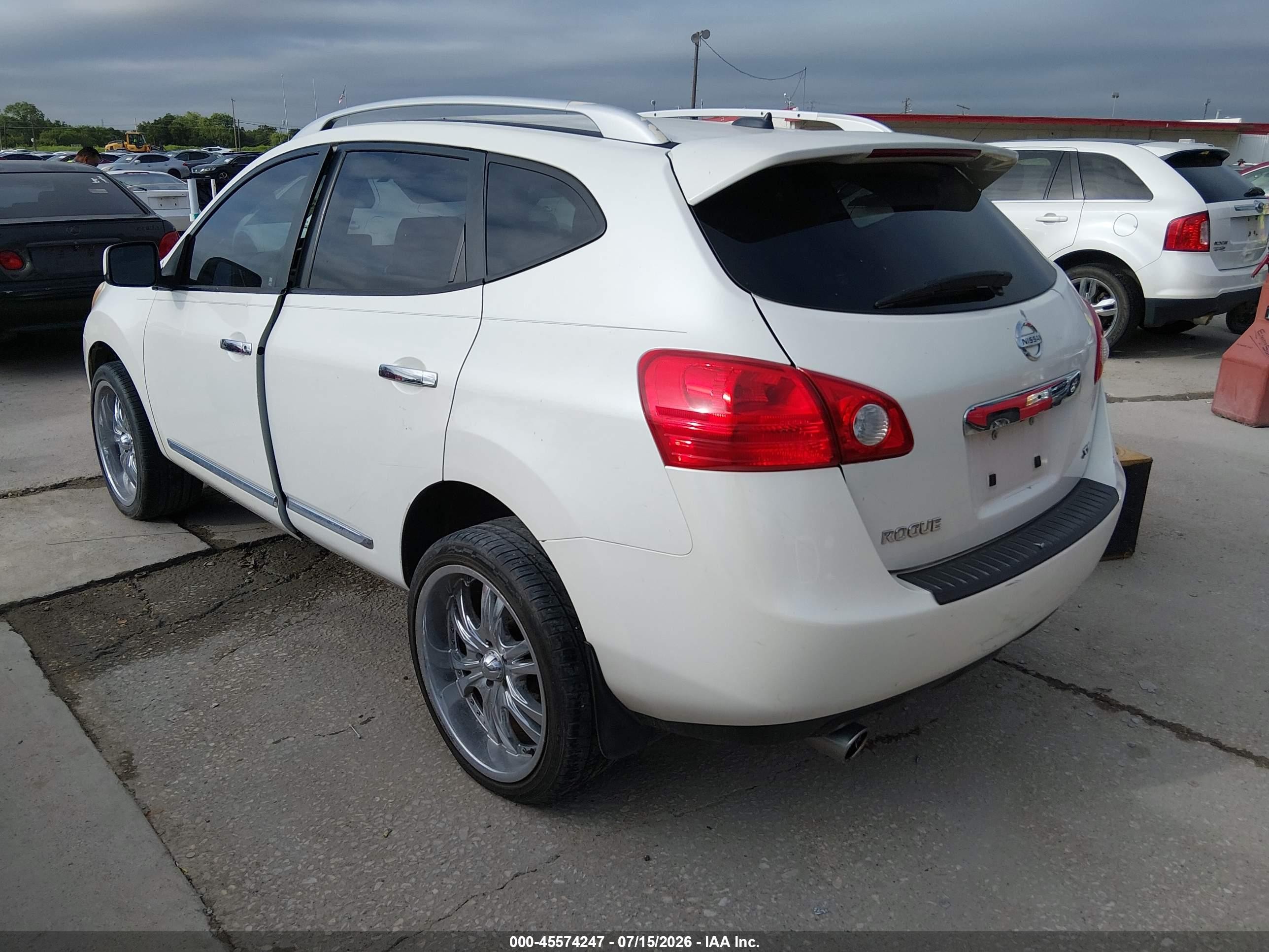 2012 Nissan Rogue Sv White vin: JN8AS5MT2CW268862