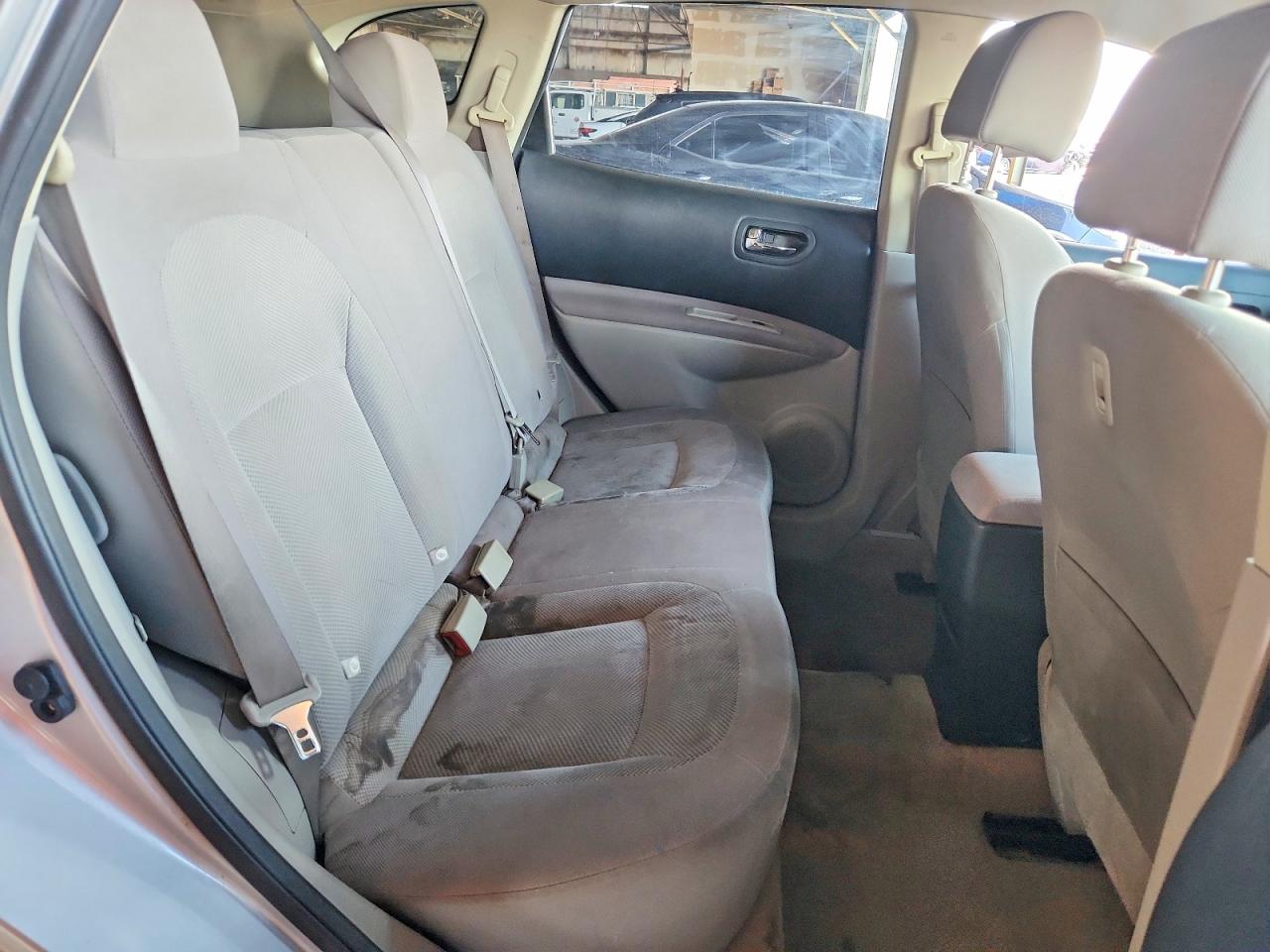 2013 Nissan Rogue S Silver vin: JN8AS5MT2DW024792