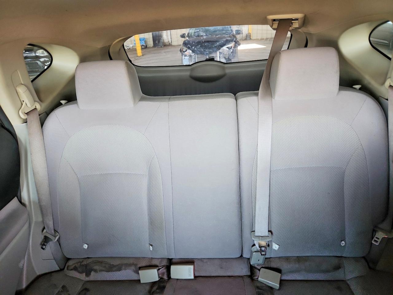 2013 Nissan Rogue S Silver vin: JN8AS5MT2DW024792
