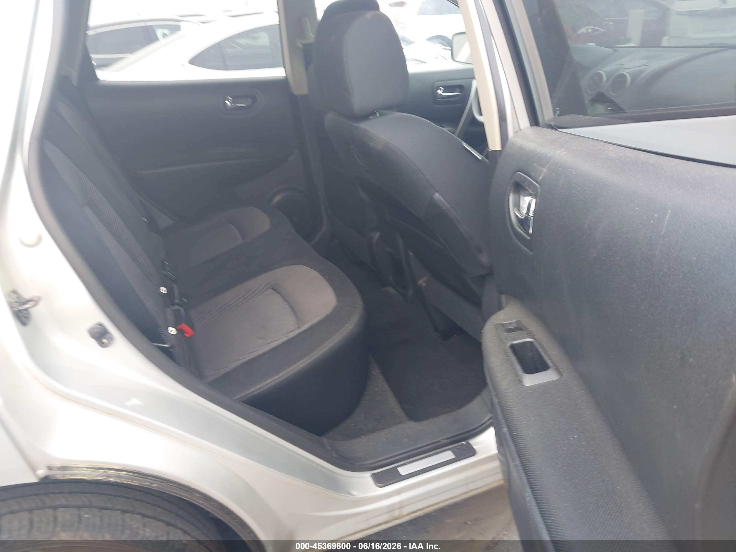 2013 Nissan Rogue Sv Silver vin: JN8AS5MT2DW506274