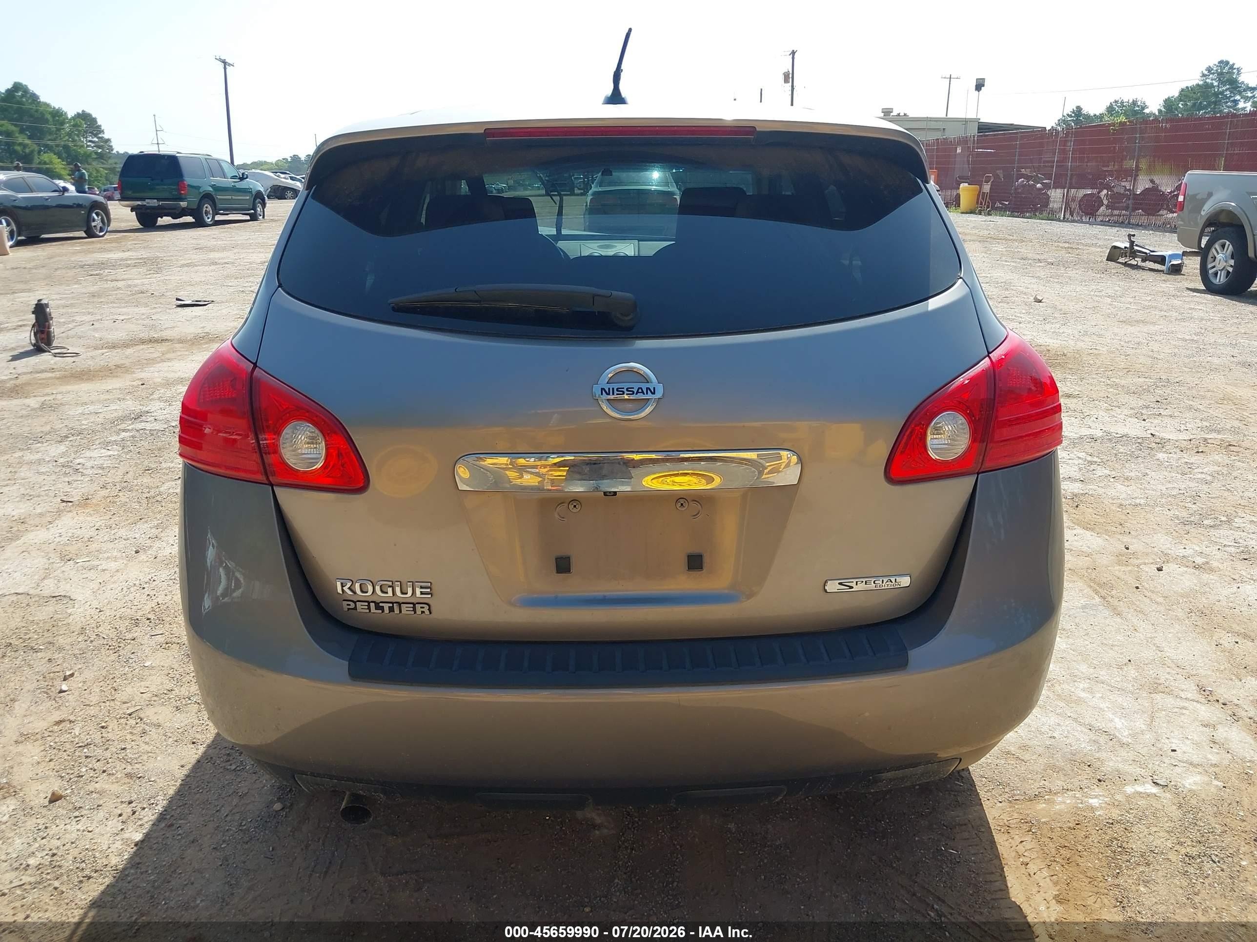 2013 Nissan Rogue S Silver vin: JN8AS5MT2DW509174