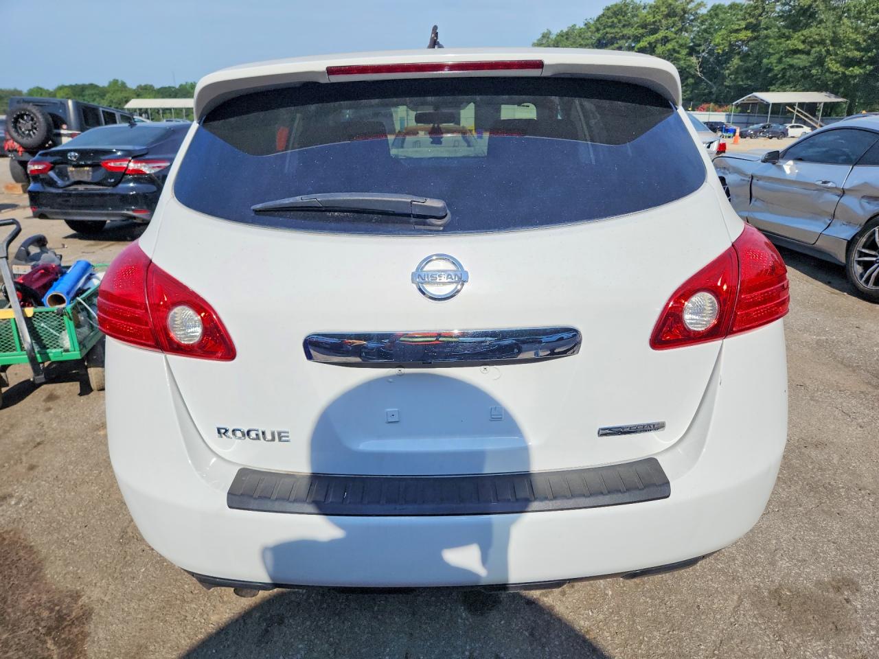2013 Nissan Rogue S White vin: JN8AS5MT2DW553160