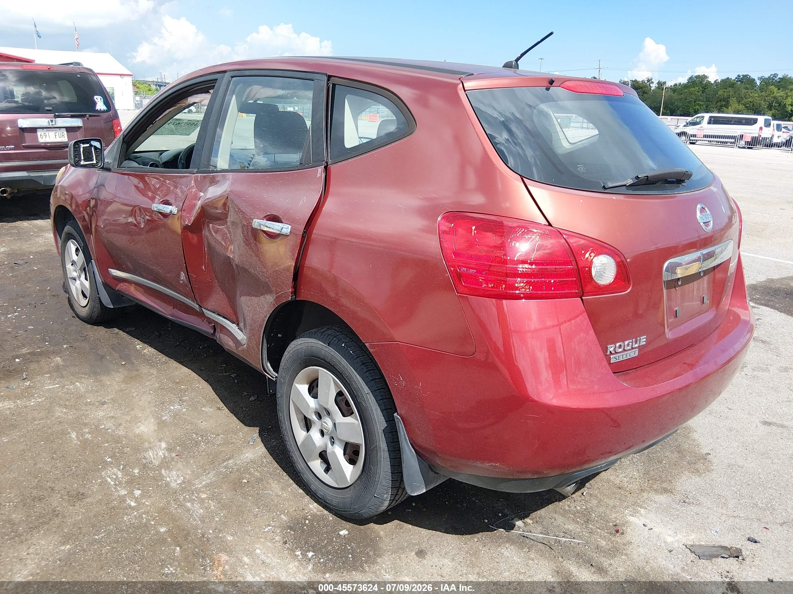 2014 Nissan Rogue Select S Красный vin: JN8AS5MT2EW610801