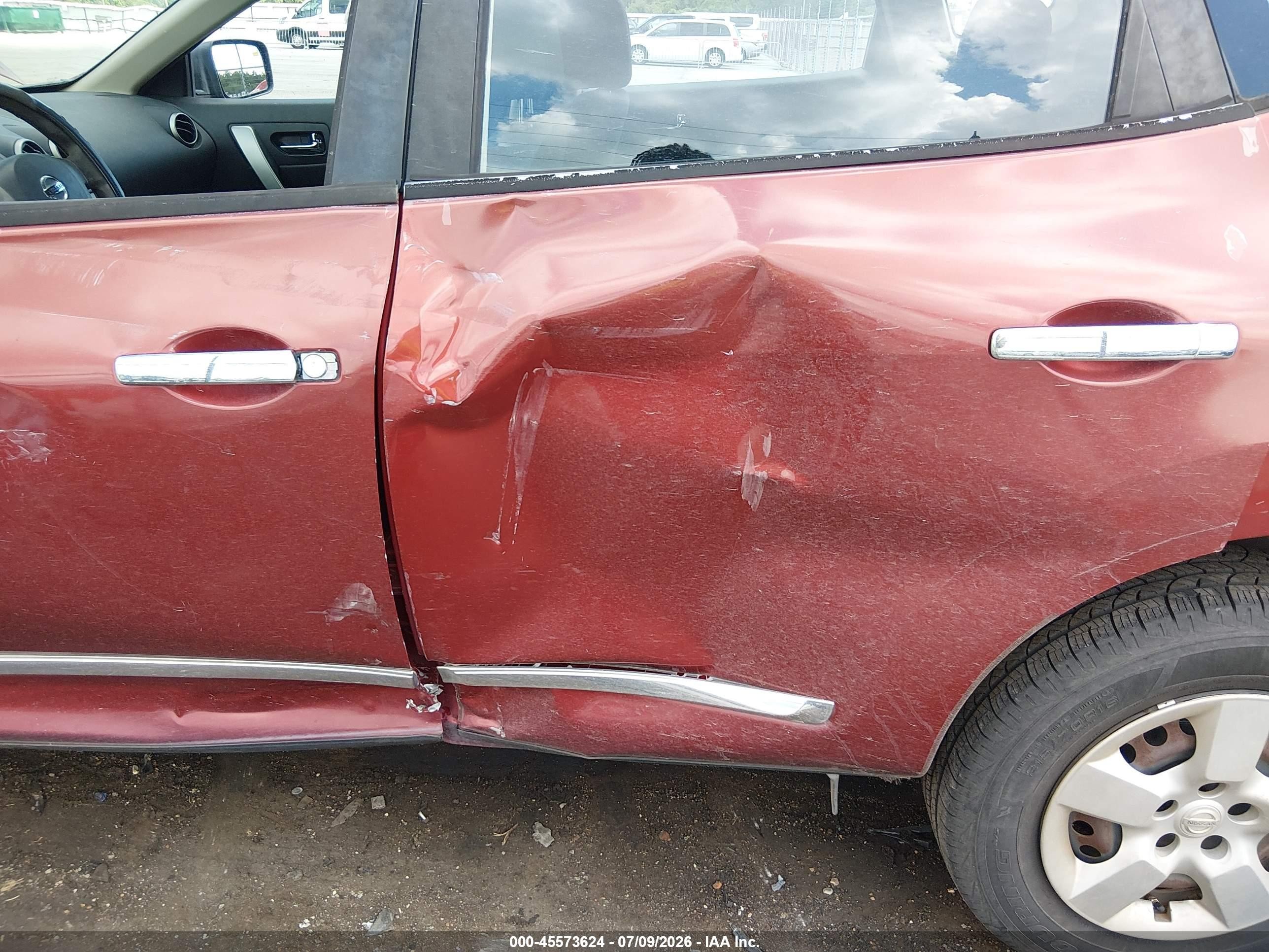 2014 Nissan Rogue Select S Красный vin: JN8AS5MT2EW610801