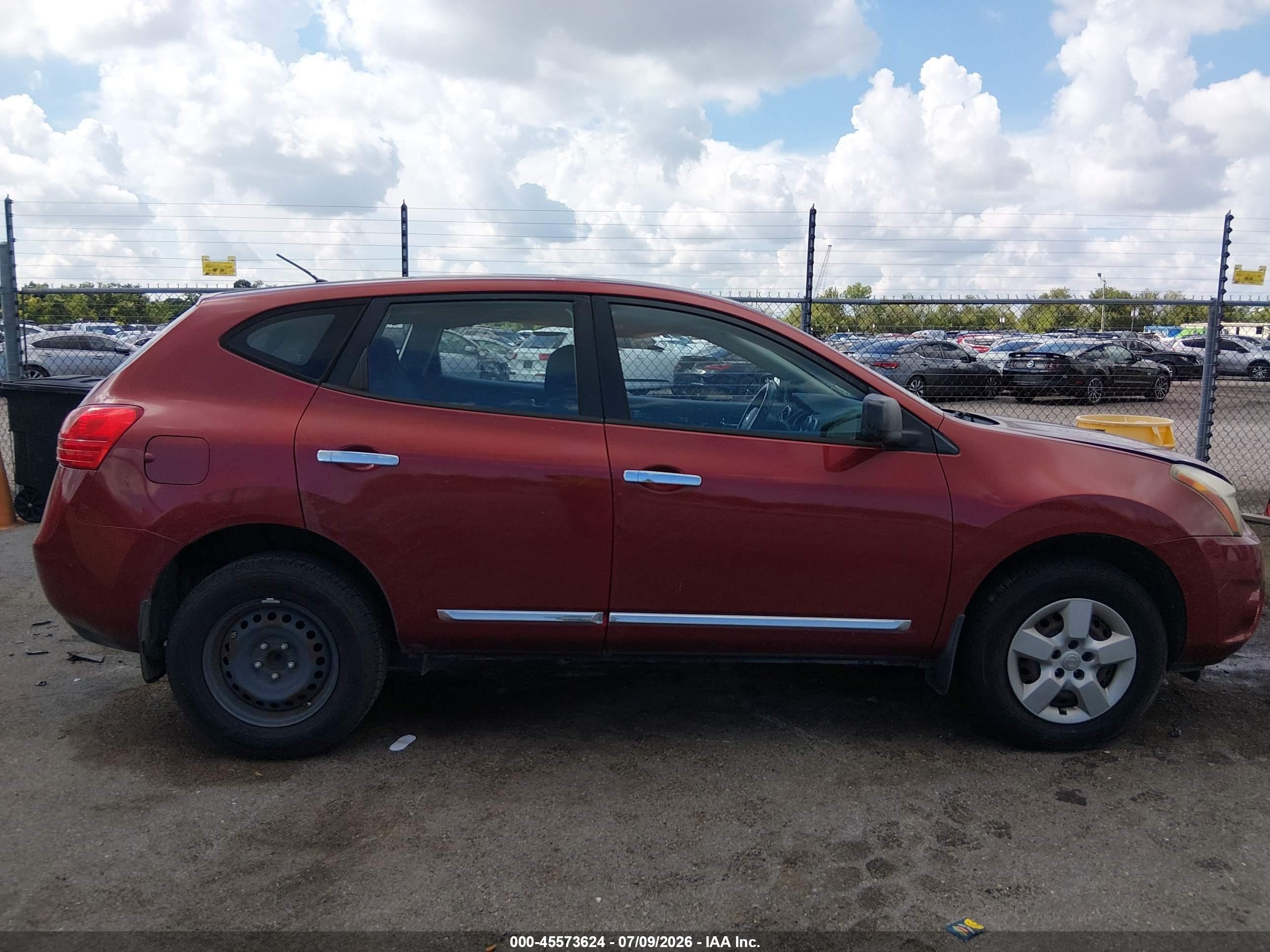 2014 Nissan Rogue Select S Красный vin: JN8AS5MT2EW610801