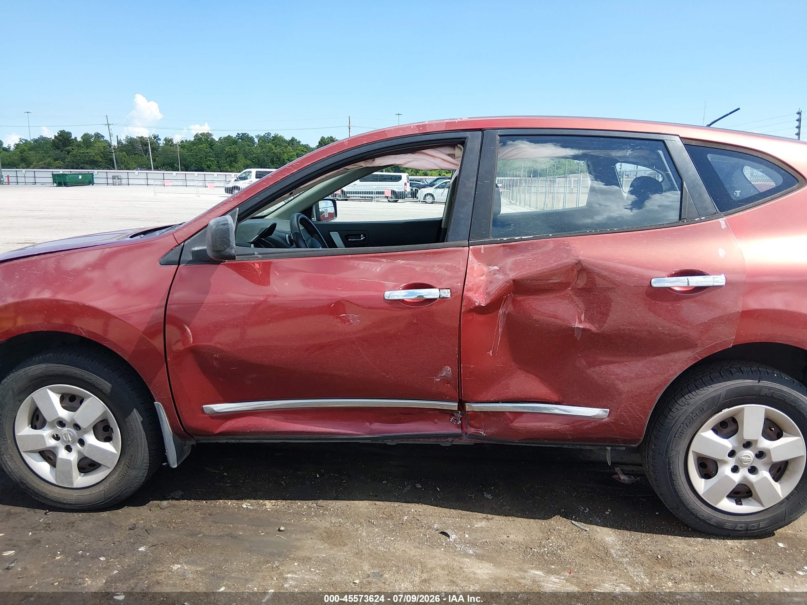 2014 Nissan Rogue Select S Красный vin: JN8AS5MT2EW610801