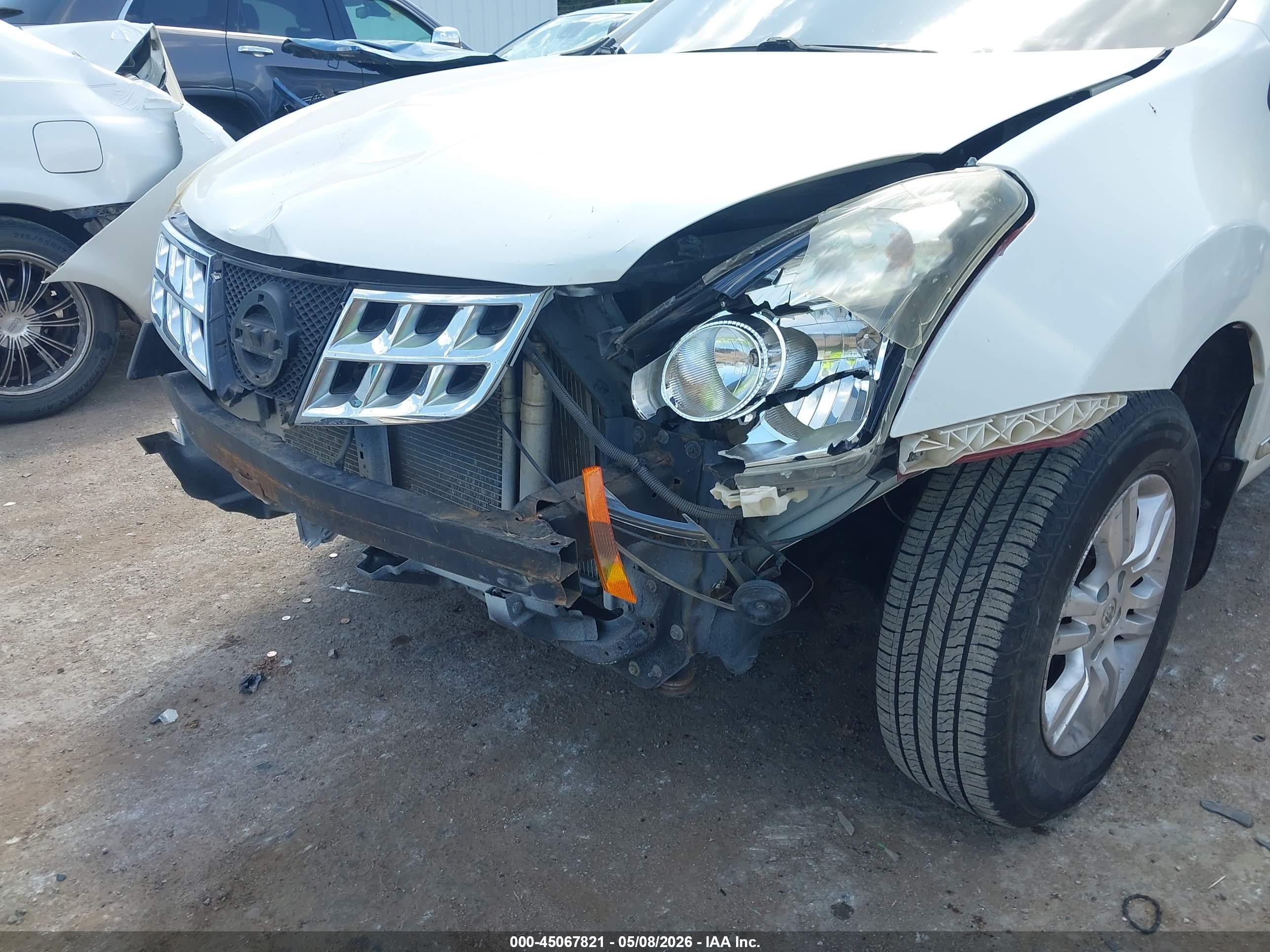 2014 Nissan Rogue Select S White vin: JN8AS5MT2EW618140