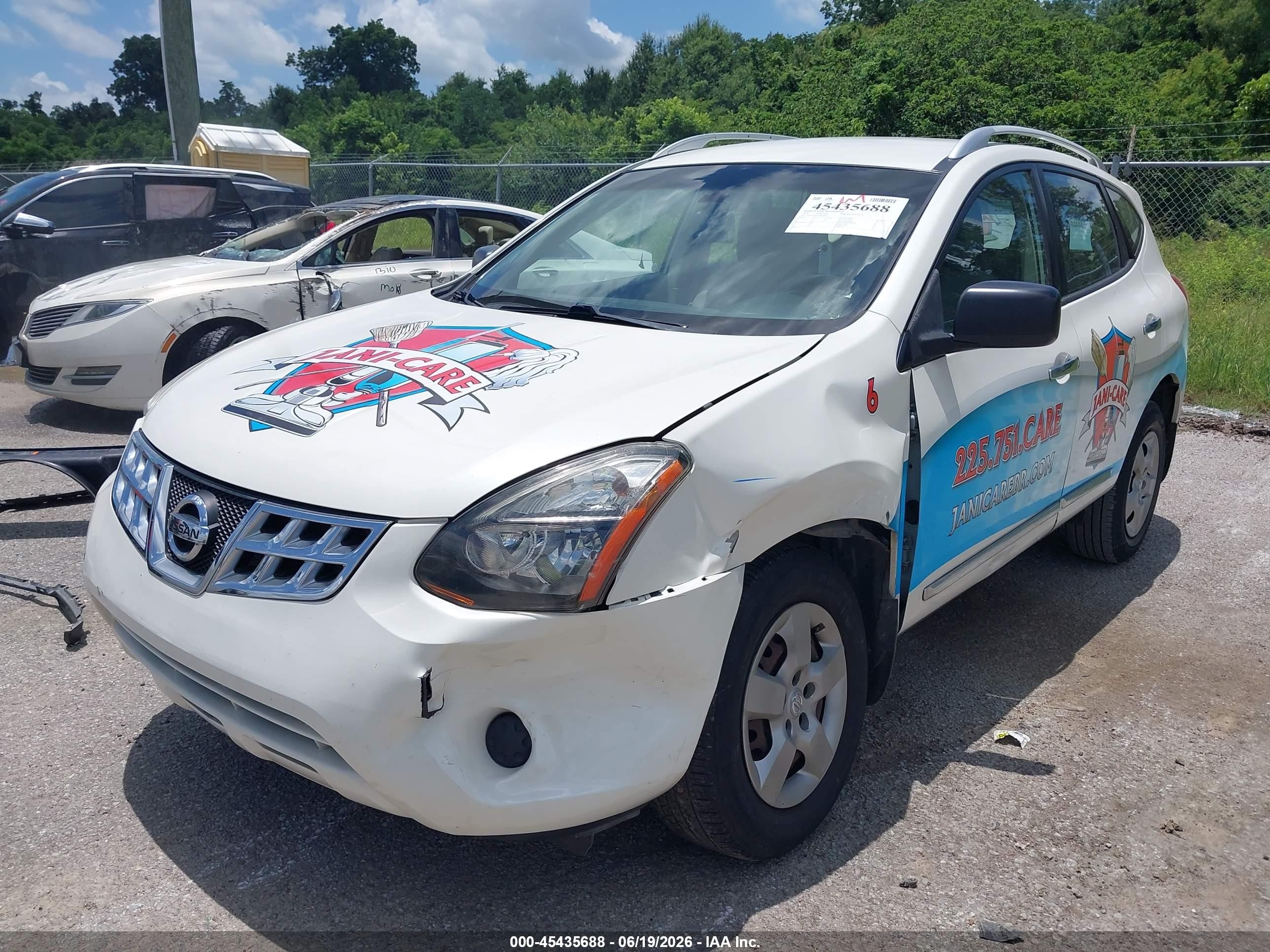 2014 Nissan Rogue Select S White vin: JN8AS5MT2EW618915