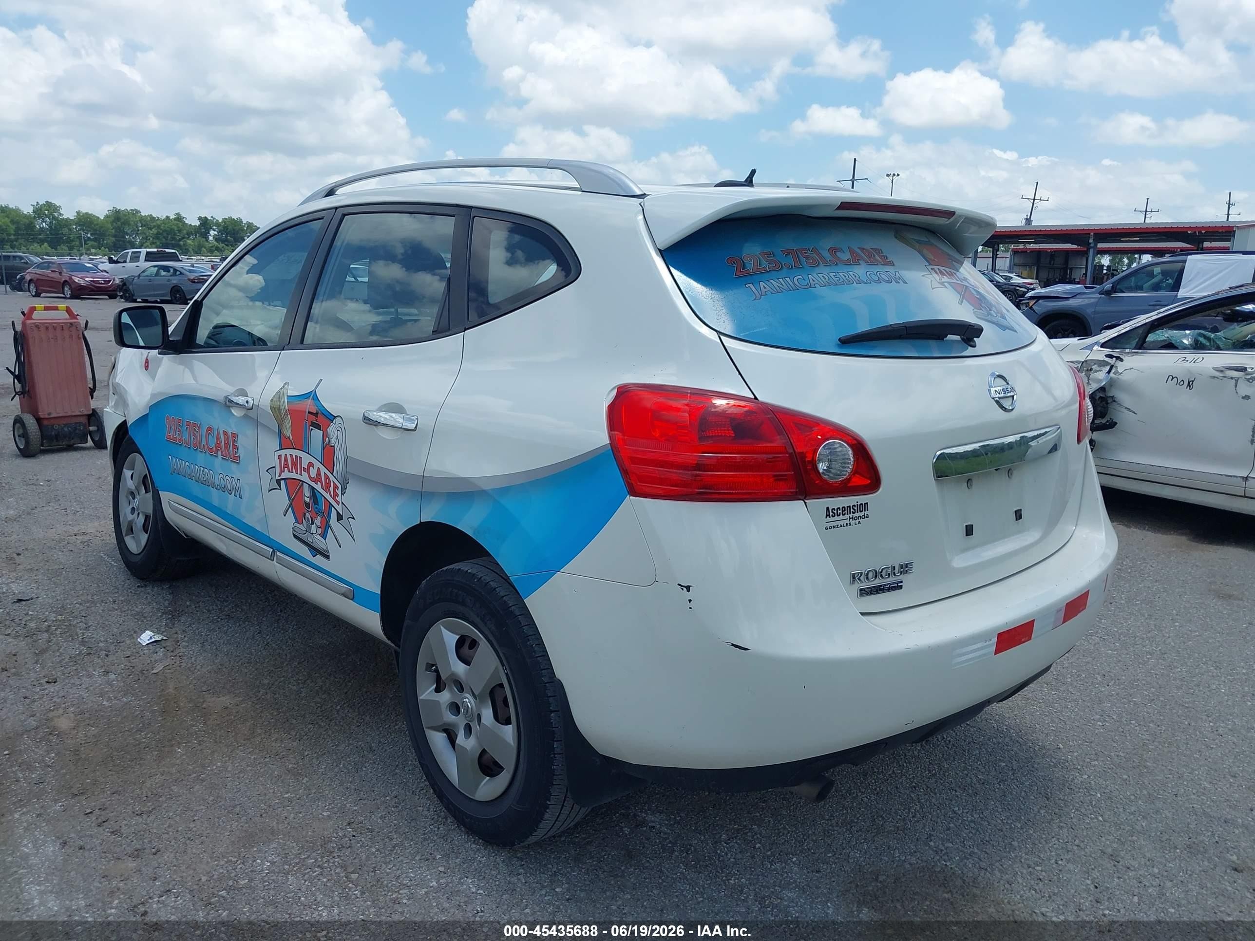 2014 Nissan Rogue Select S White vin: JN8AS5MT2EW618915