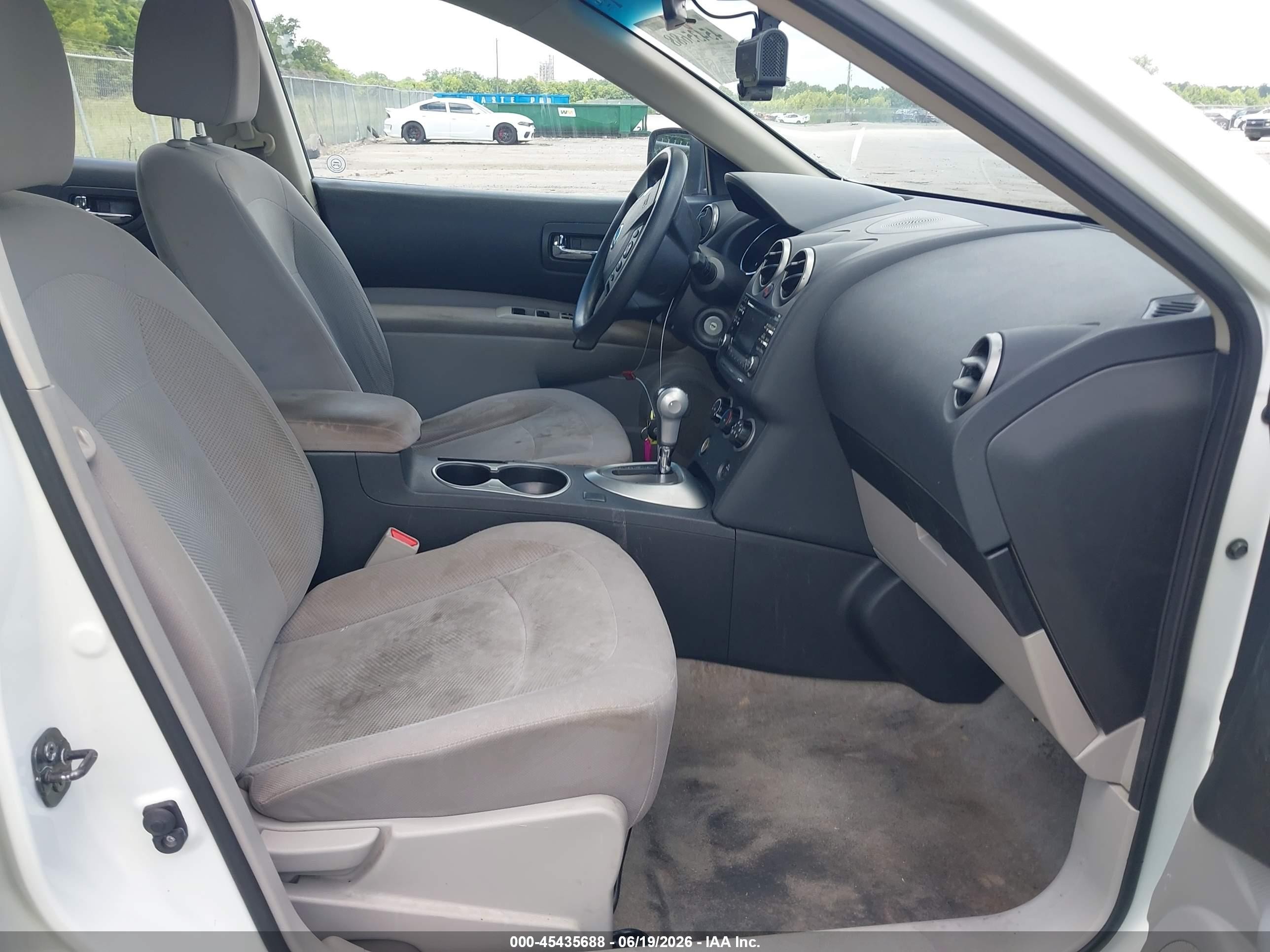 2014 Nissan Rogue Select S White vin: JN8AS5MT2EW618915