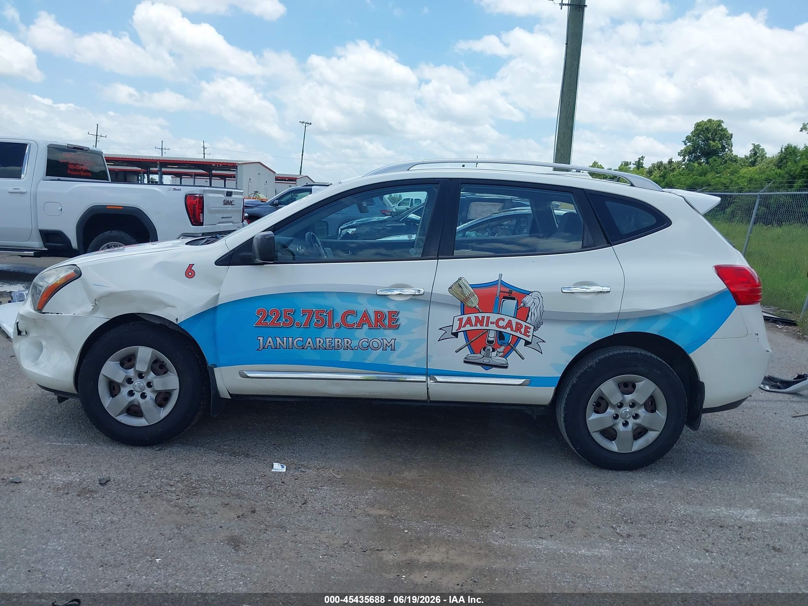 2014 Nissan Rogue Select S White vin: JN8AS5MT2EW618915