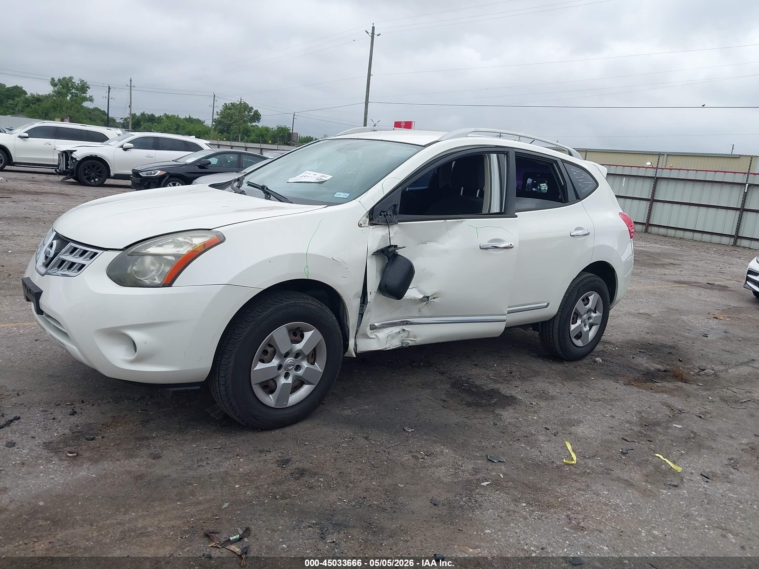 2014 Nissan Rogue Select S White vin: JN8AS5MT2EW625296