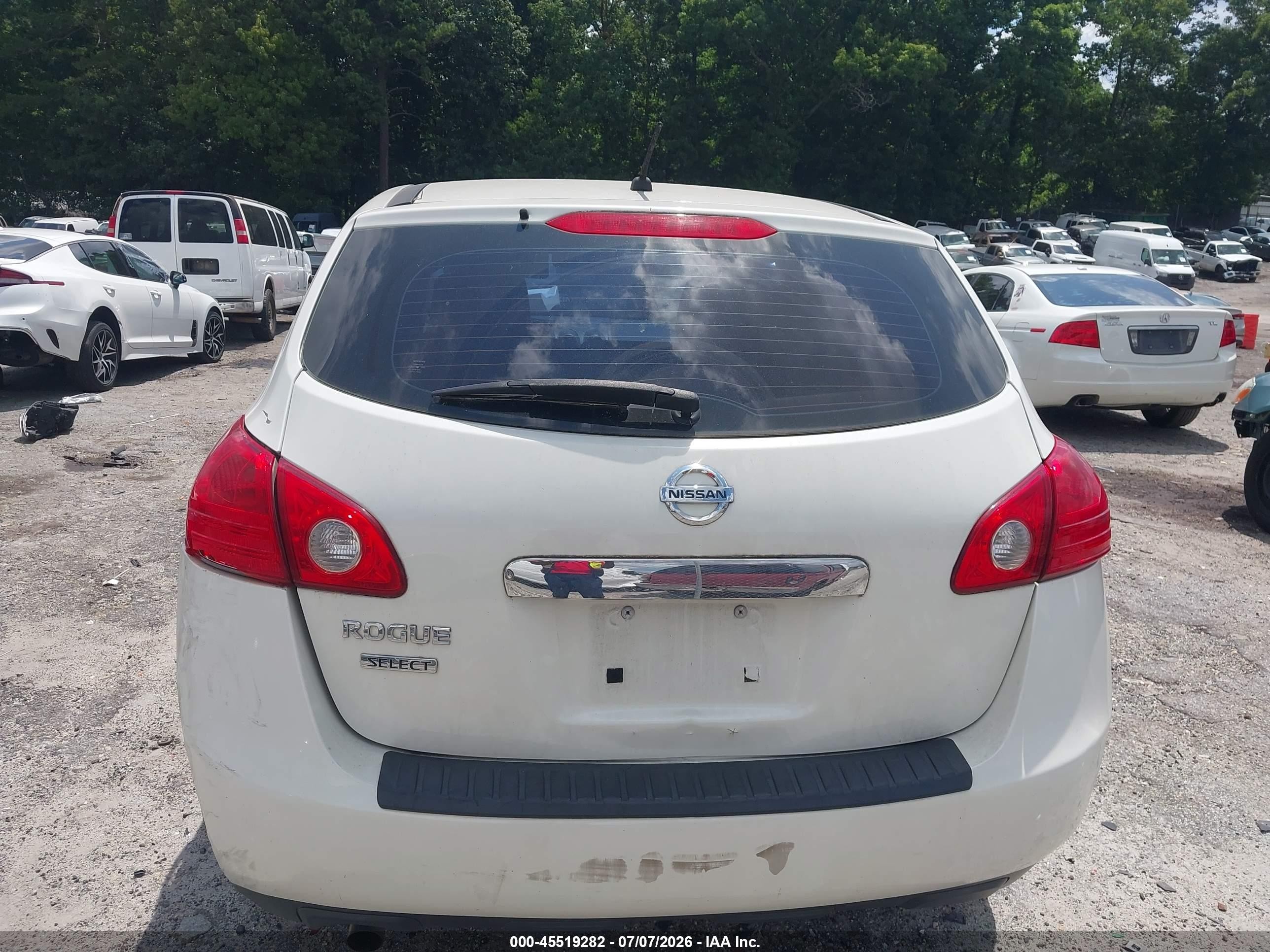 2015 Nissan Rogue Select S White vin: JN8AS5MT2FW154879