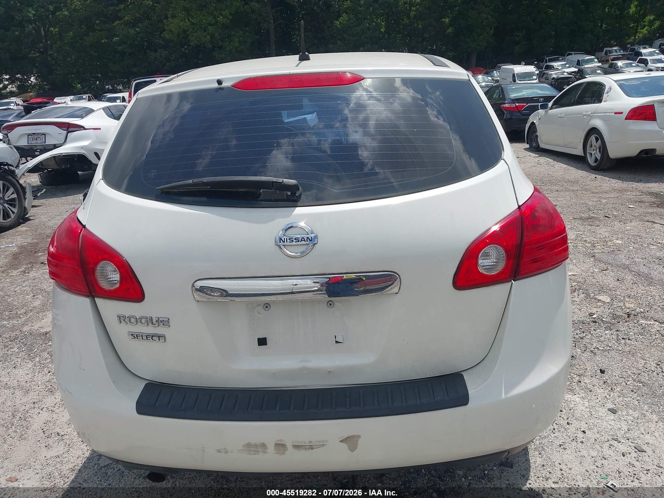 2015 Nissan Rogue Select S White vin: JN8AS5MT2FW154879