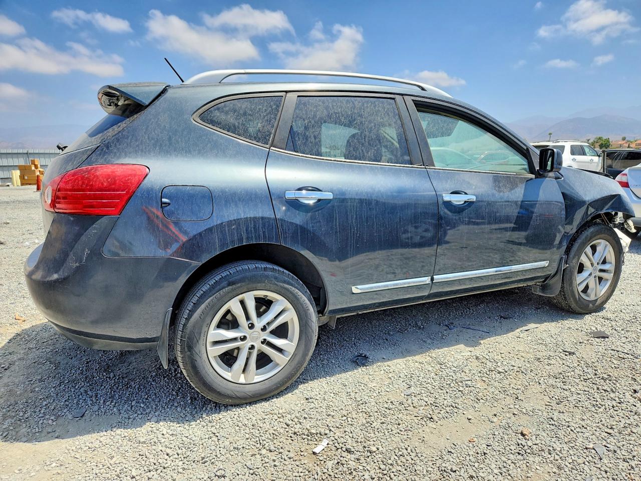 2015 Nissan Rogue Select S Silver vin: JN8AS5MT2FW163842