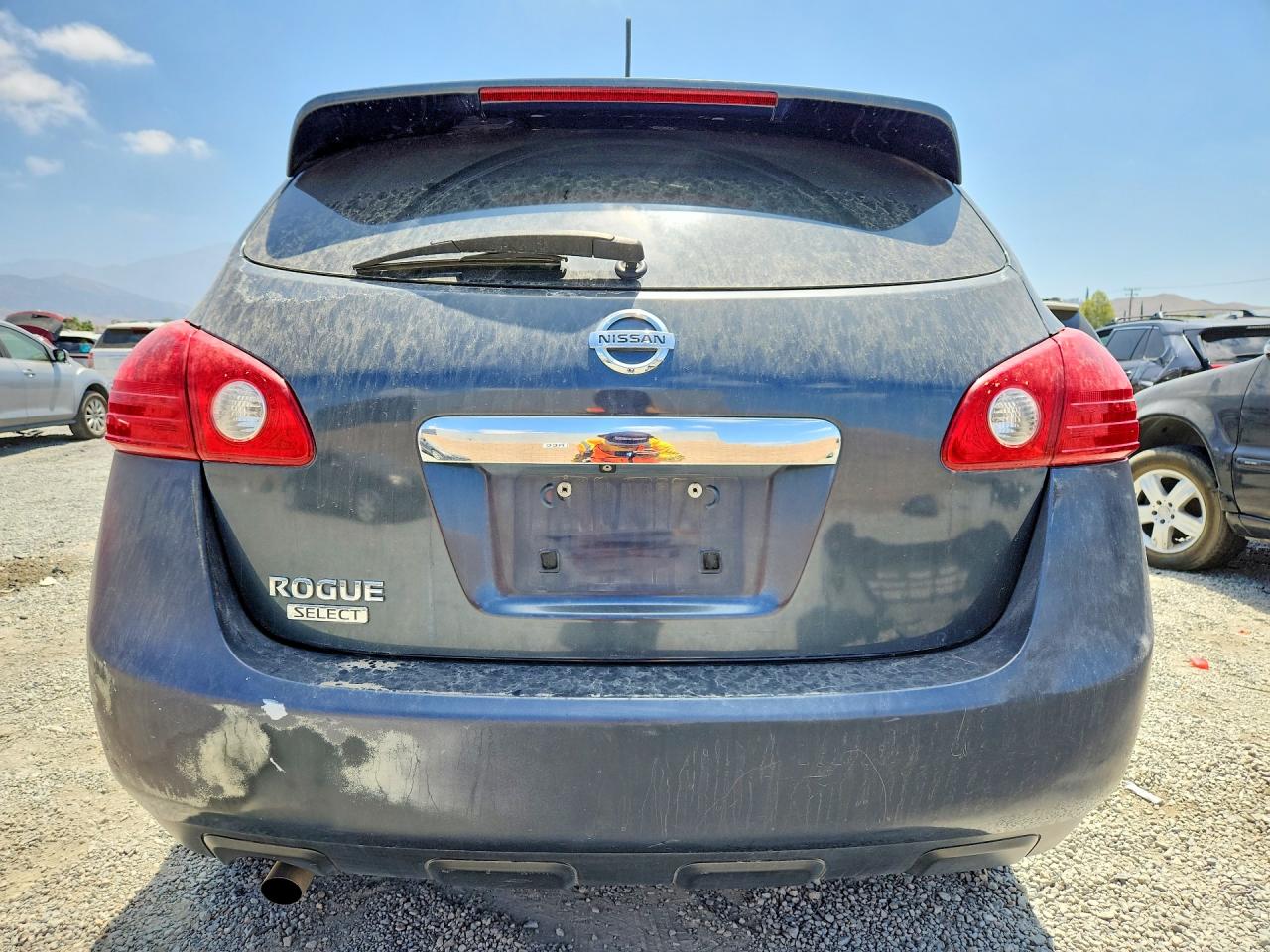2015 Nissan Rogue Select S Silver vin: JN8AS5MT2FW163842