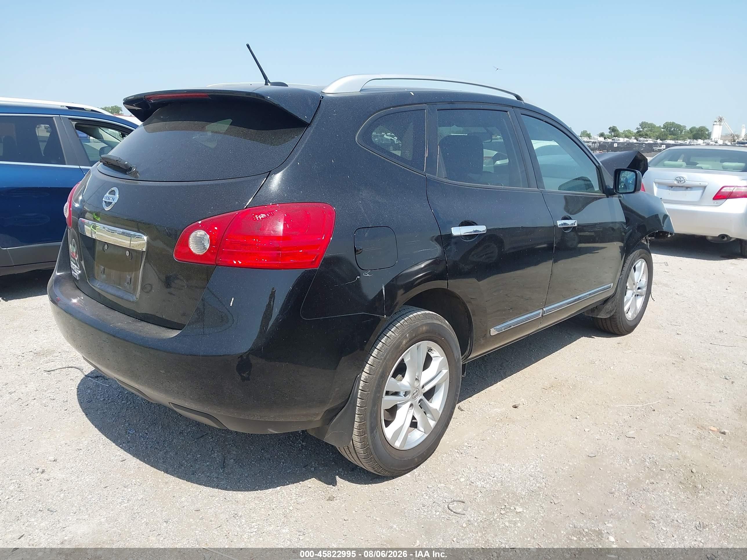 2015 Nissan Rogue Select S Черный vin: JN8AS5MT2FW165560