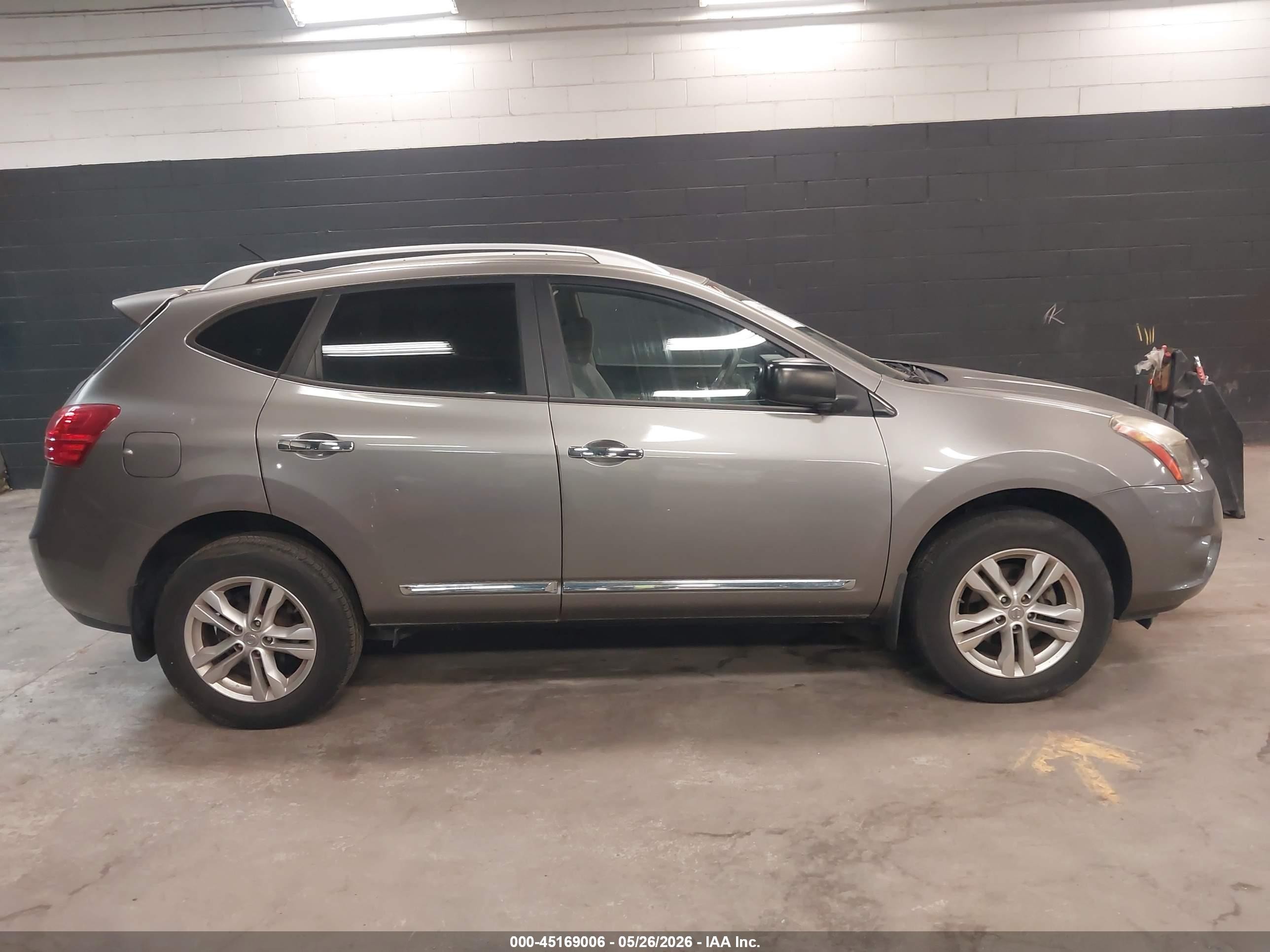 2015 Nissan Rogue Select S Серый vin: JN8AS5MT2FW662625