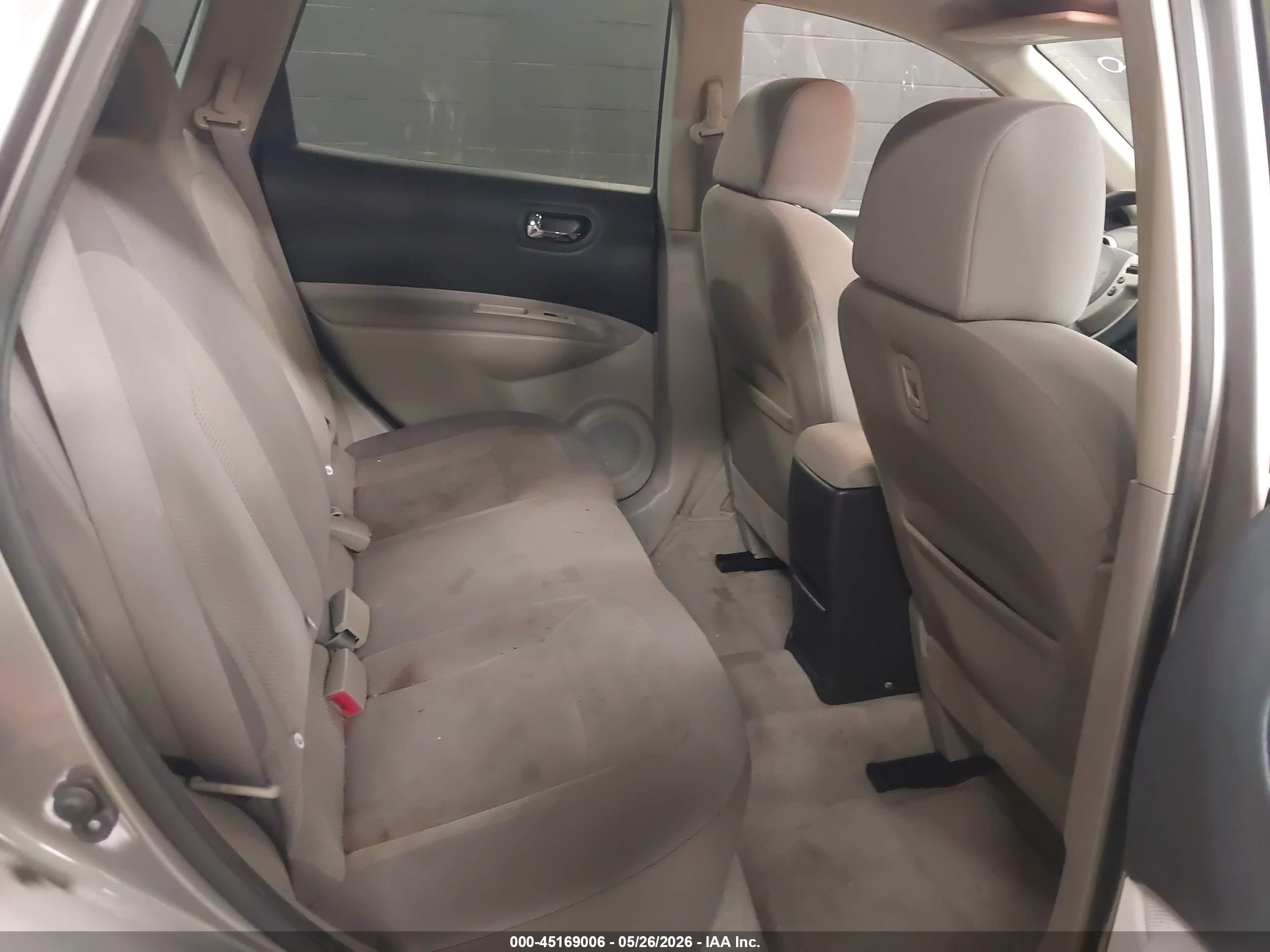 2015 Nissan Rogue Select S Серый vin: JN8AS5MT2FW662625