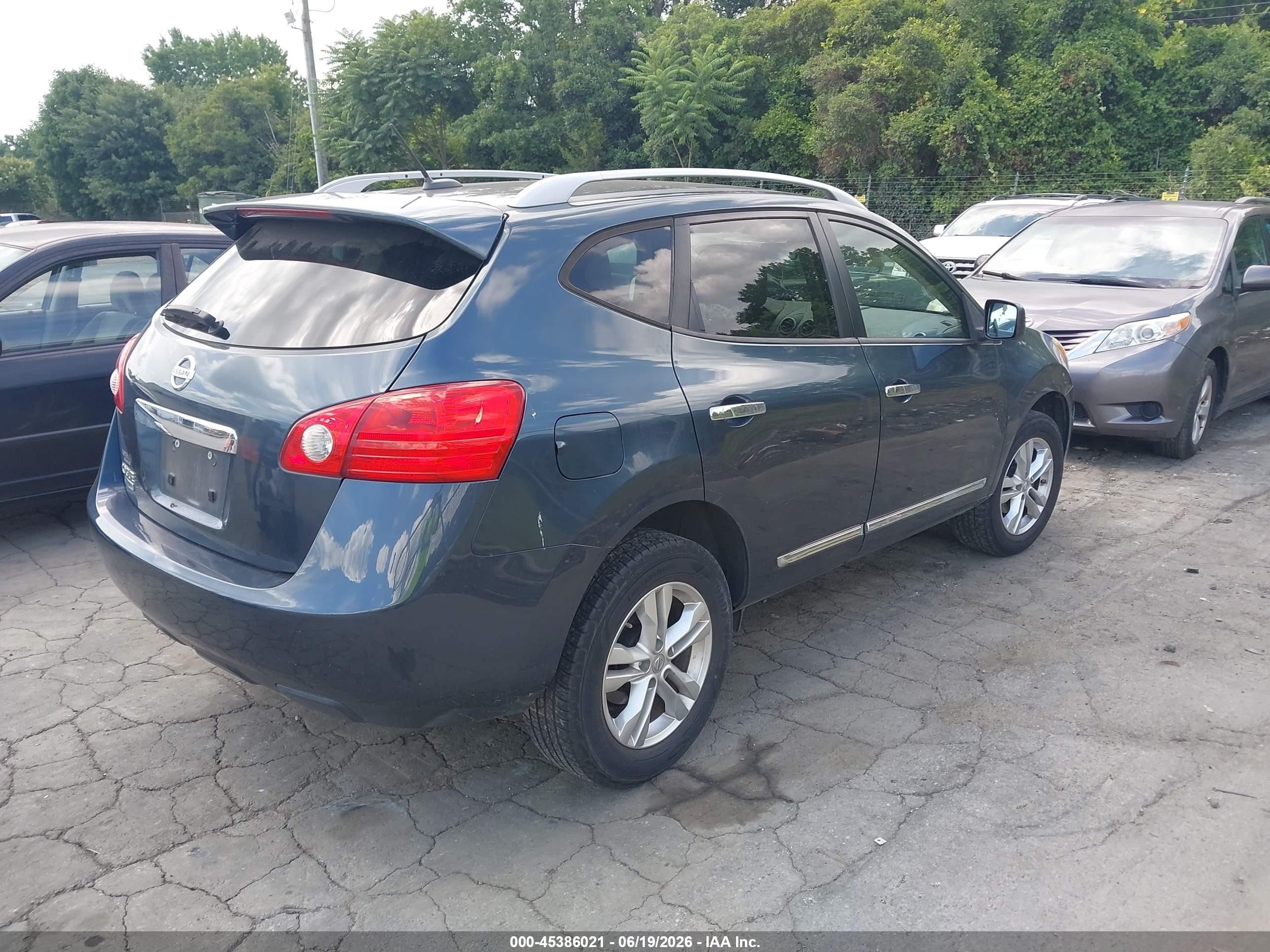 2015 Nissan Rogue Select S Blue vin: JN8AS5MT2FW666951
