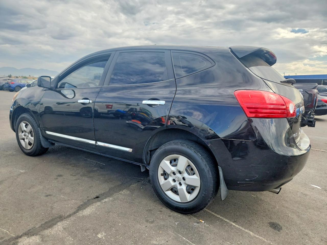 2011 Nissan Rogue S/sv/krom Black vin: JN8AS5MT3BW566853