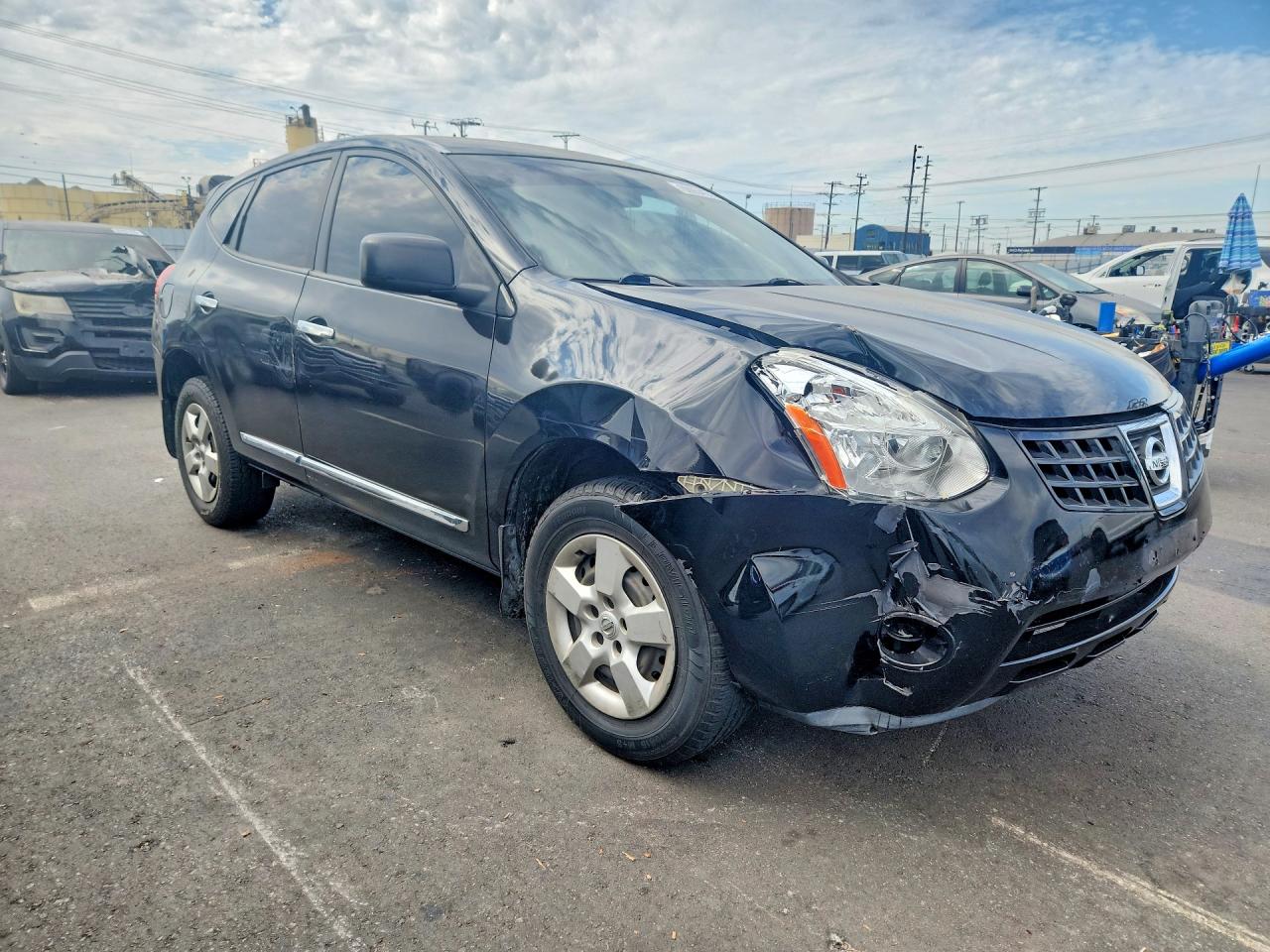 2011 Nissan Rogue S/sv/krom Black vin: JN8AS5MT3BW566853